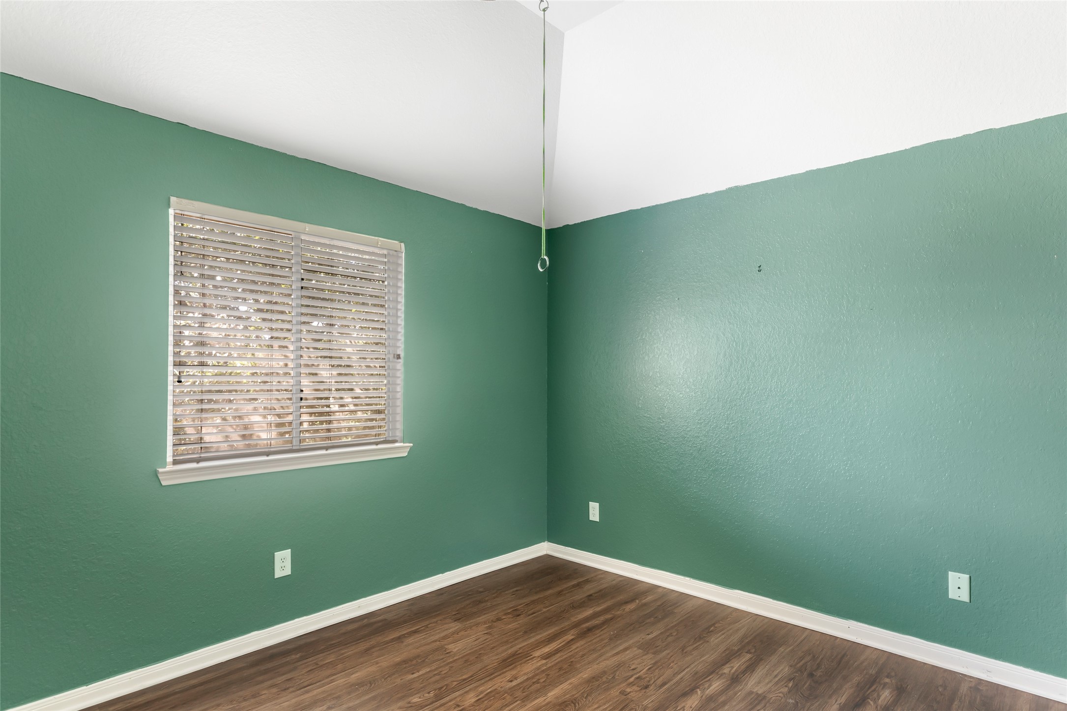 21507 Sullivan Forest Drive Property Photo 27