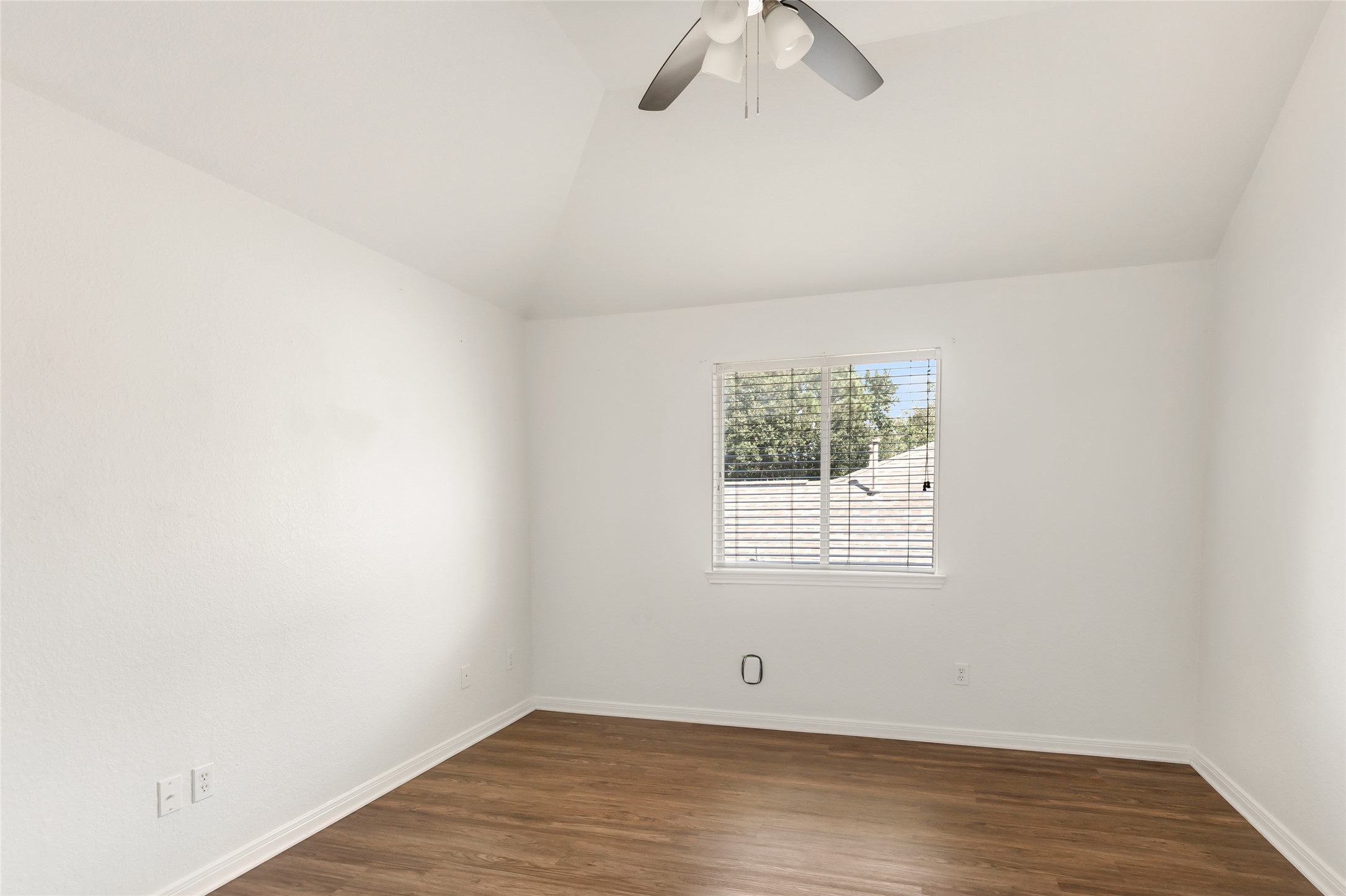 21507 Sullivan Forest Drive Property Photo 29