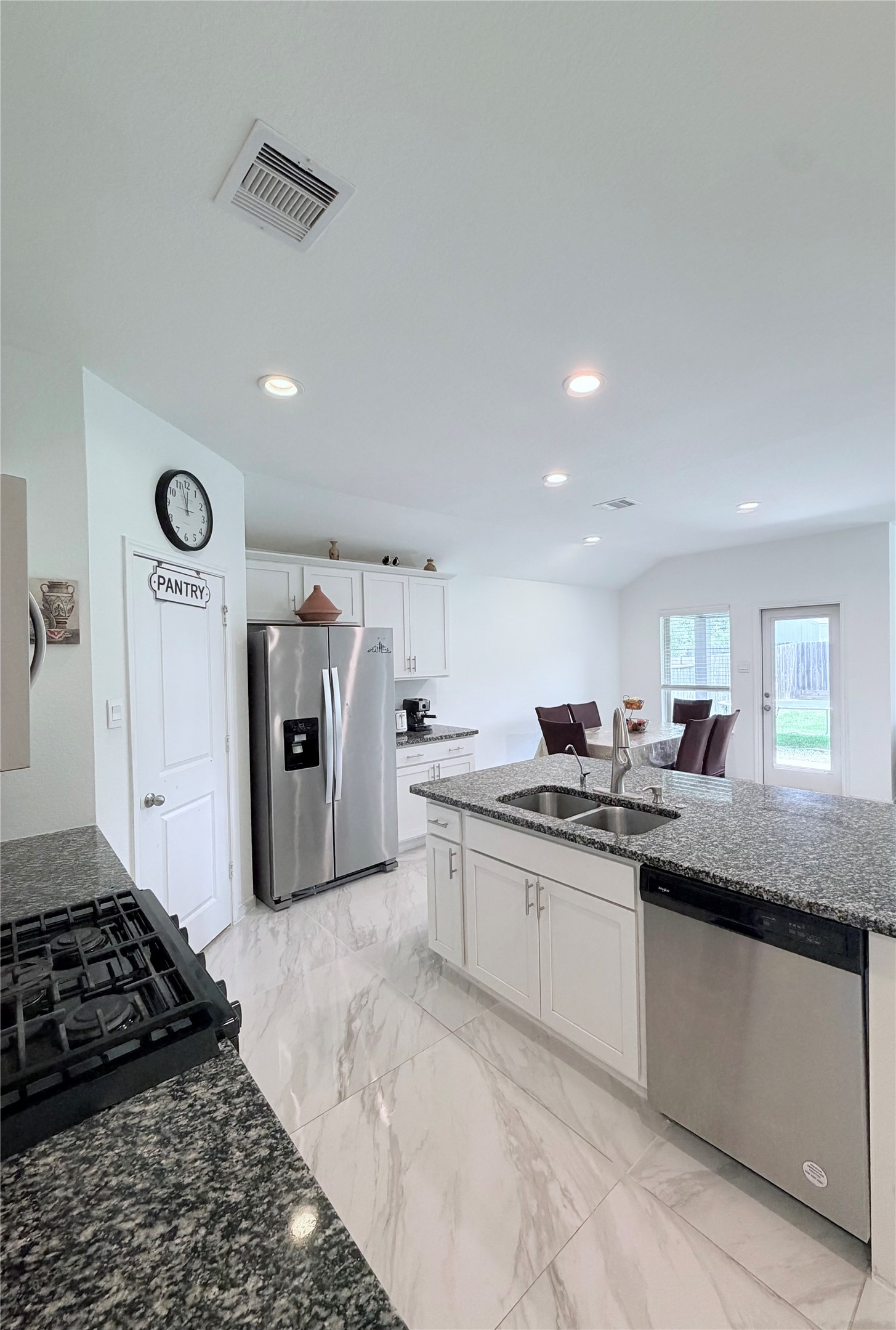 3410 Emerald Anchor Ln Property Photo 15