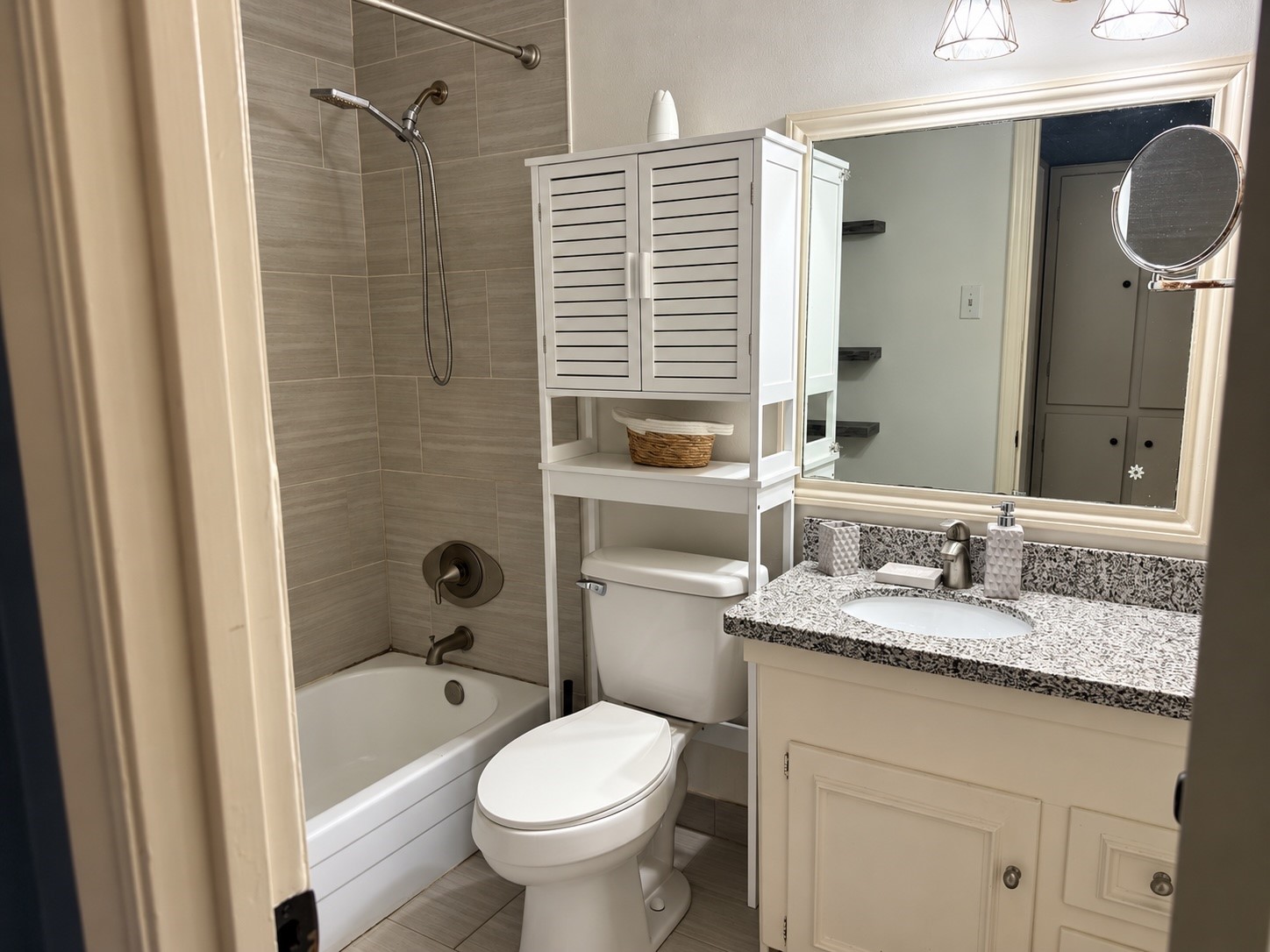 5238 Arboles Drive F Property Photo 5