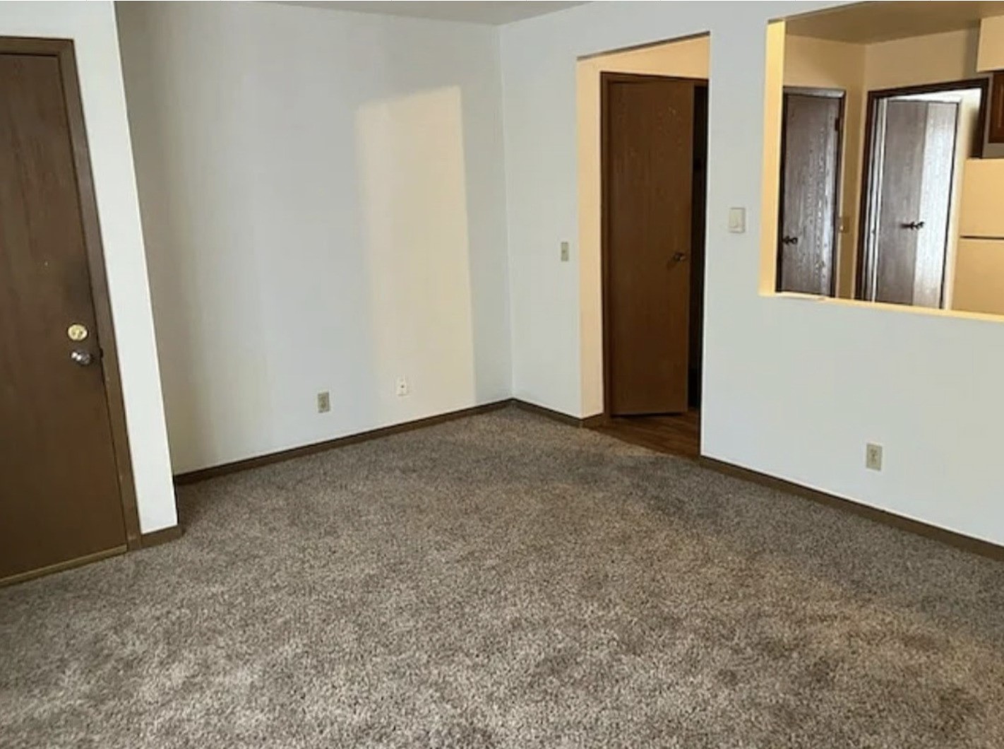 10 Surrey Lane Property Photo 9