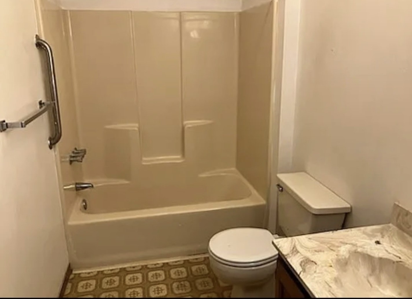 10 Surrey Lane Property Photo 12