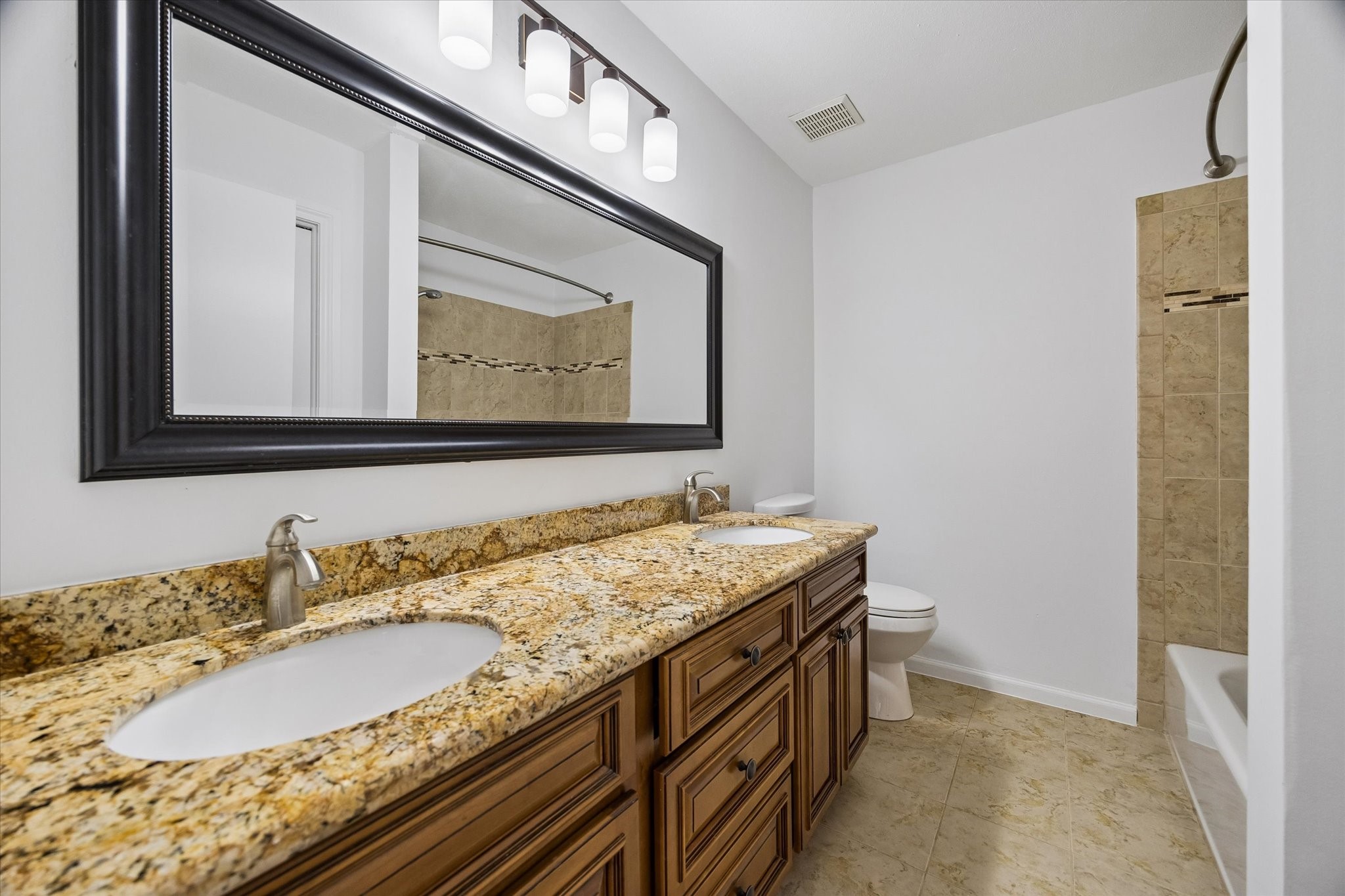 752 Augusta Drive 752 Property Photo 11