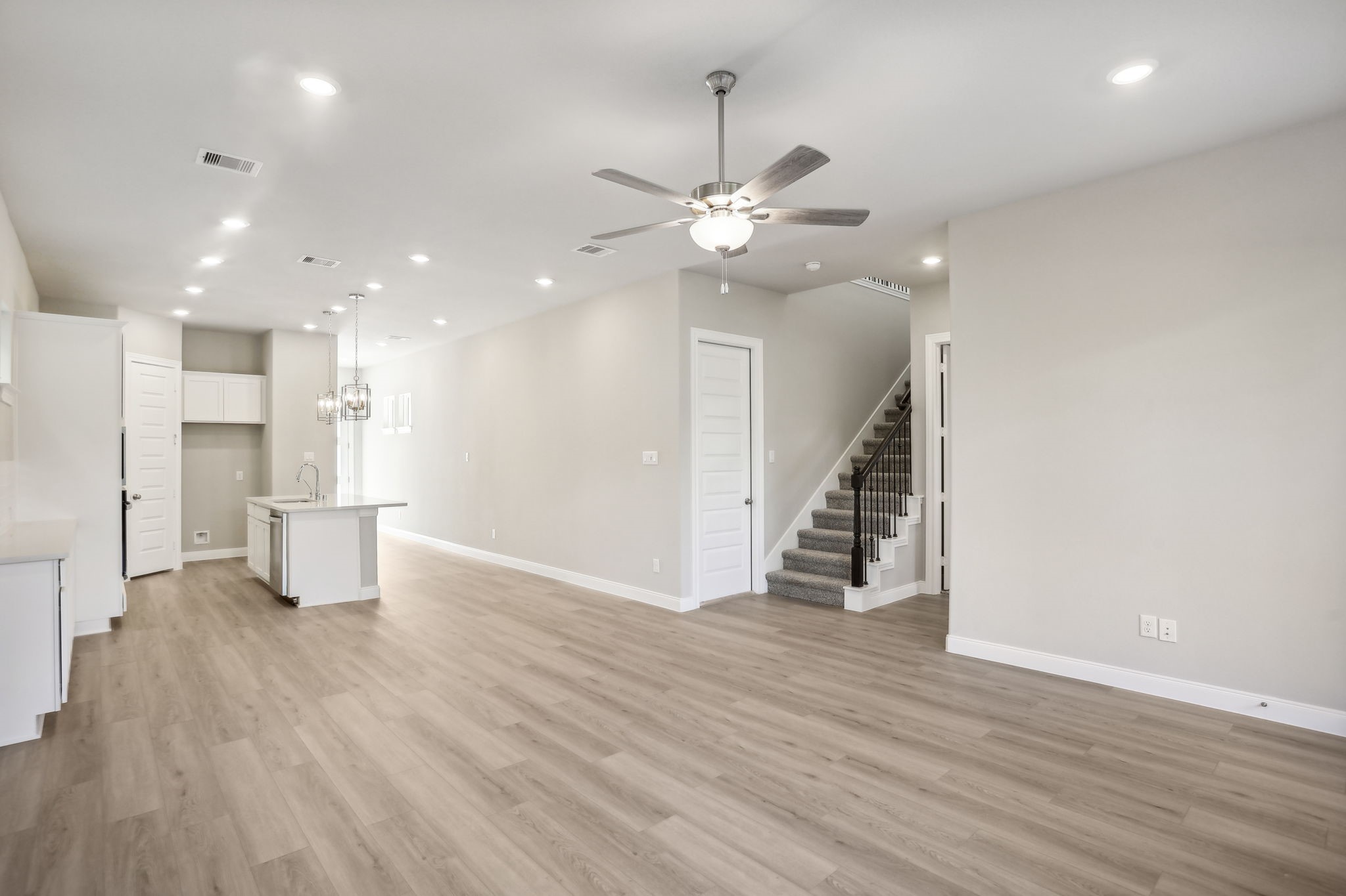 1426 Rail Junction Lane Property Photo 6