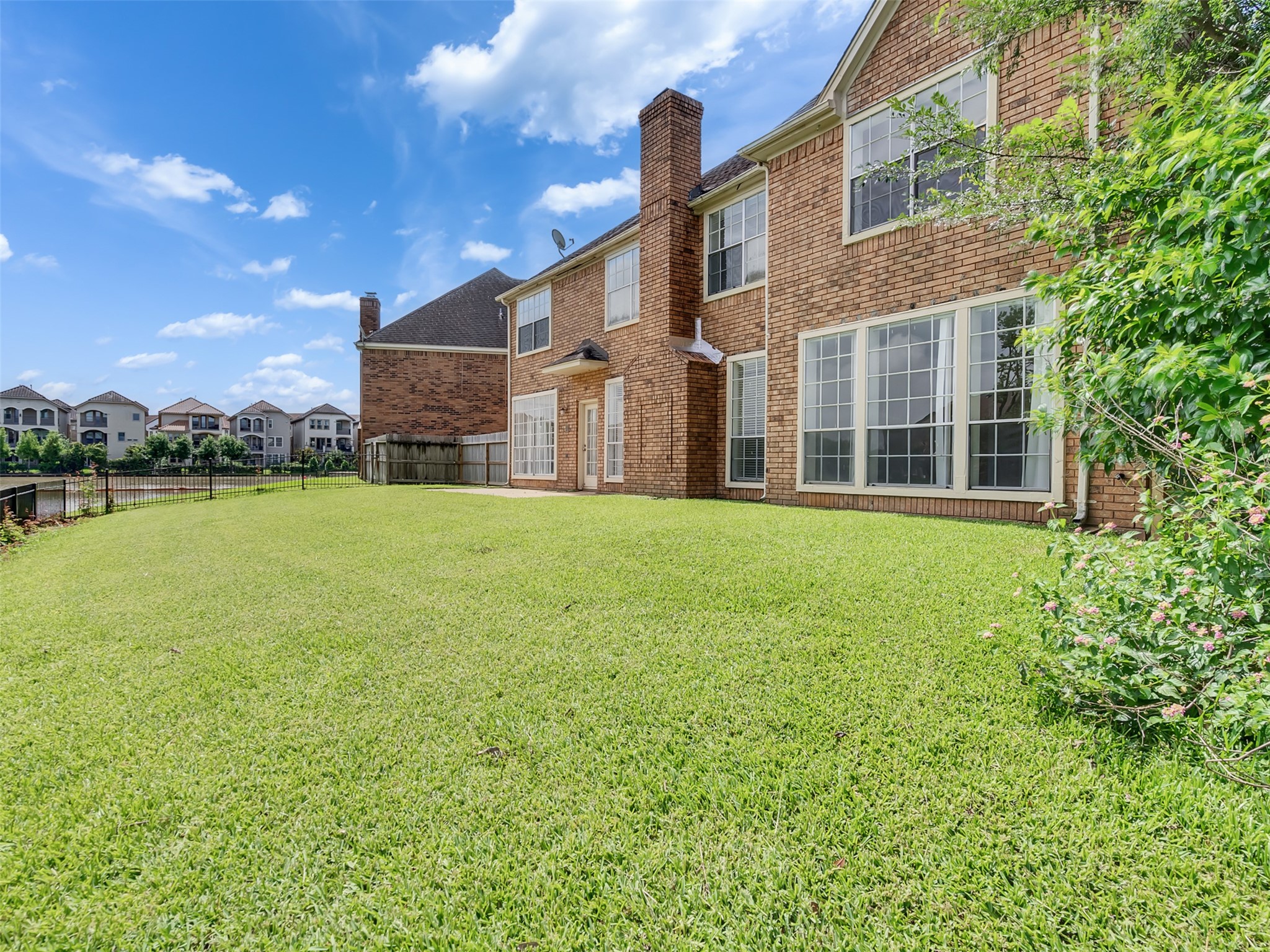 1127 Gloria Court Property Photo 34