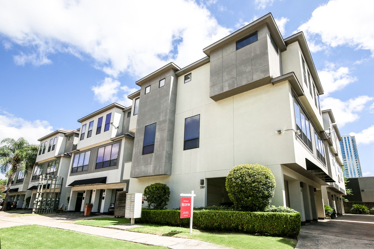 2307 Camden Drive A Property Photo 1