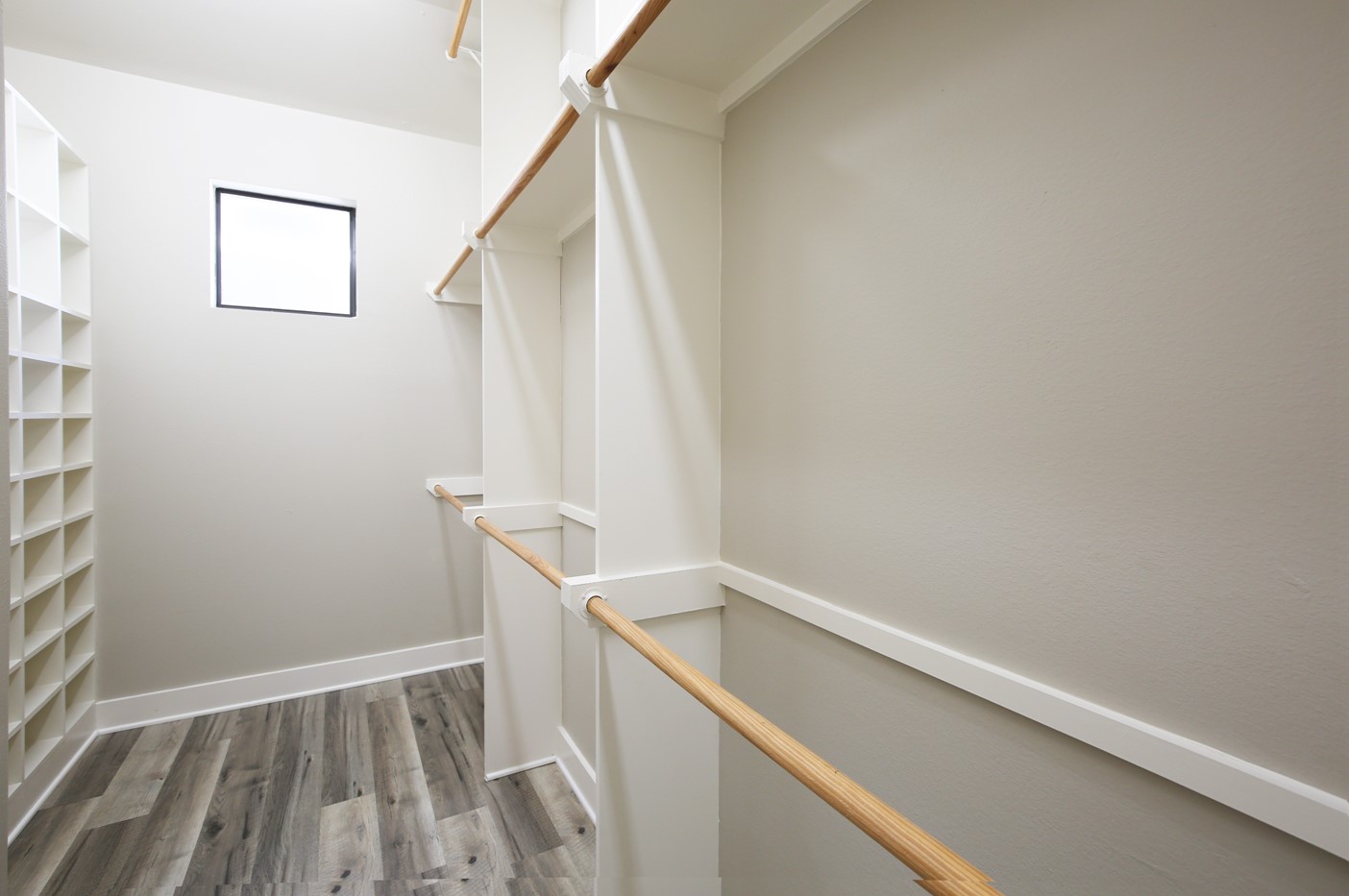 2307 Camden Drive A Property Photo 9