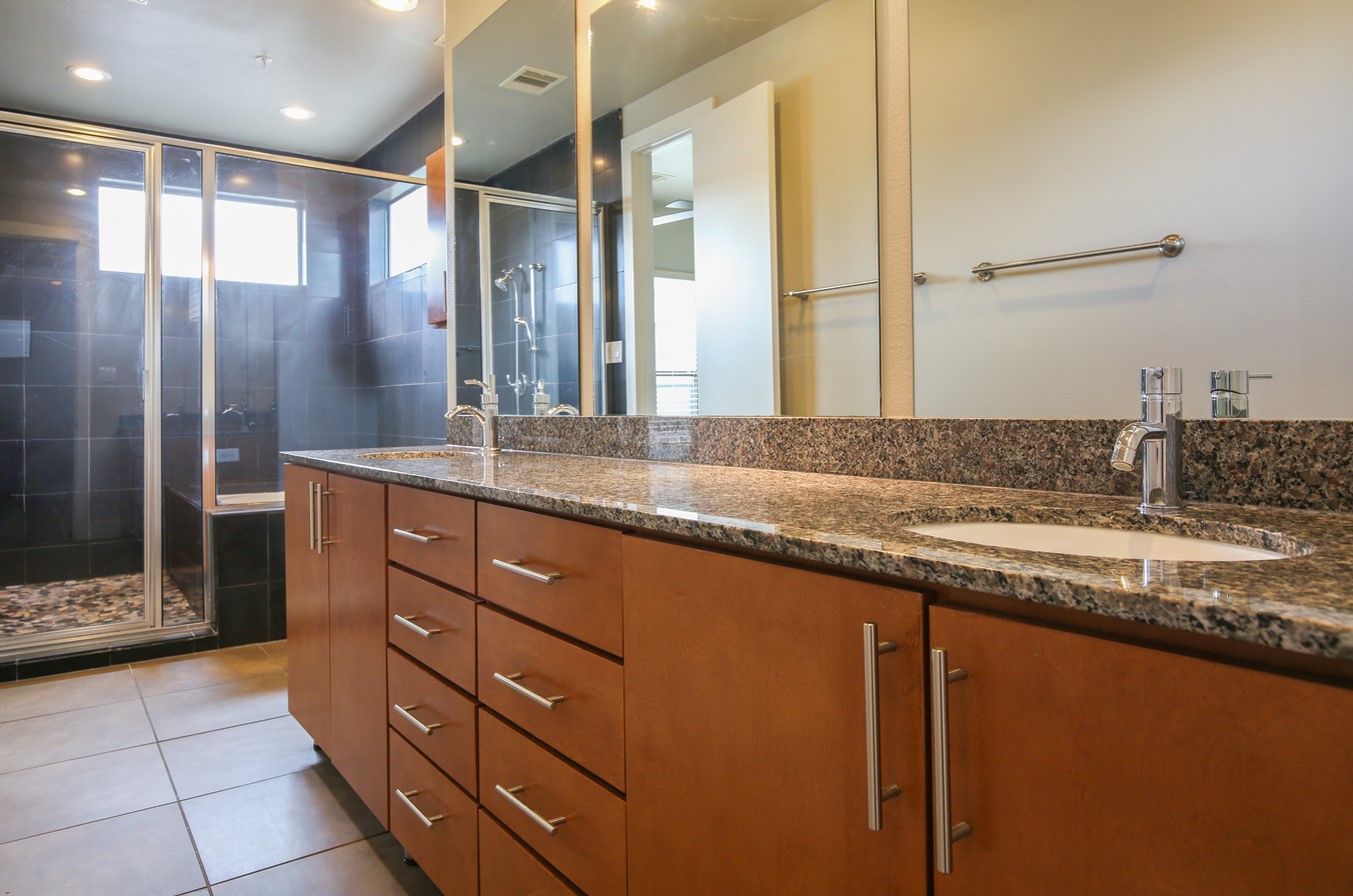 2307 Camden Drive A Property Photo 10
