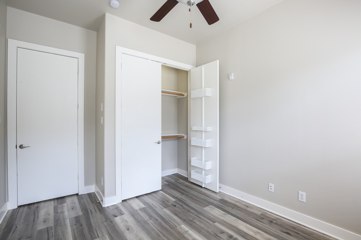 2307 Camden Drive A Property Photo 12
