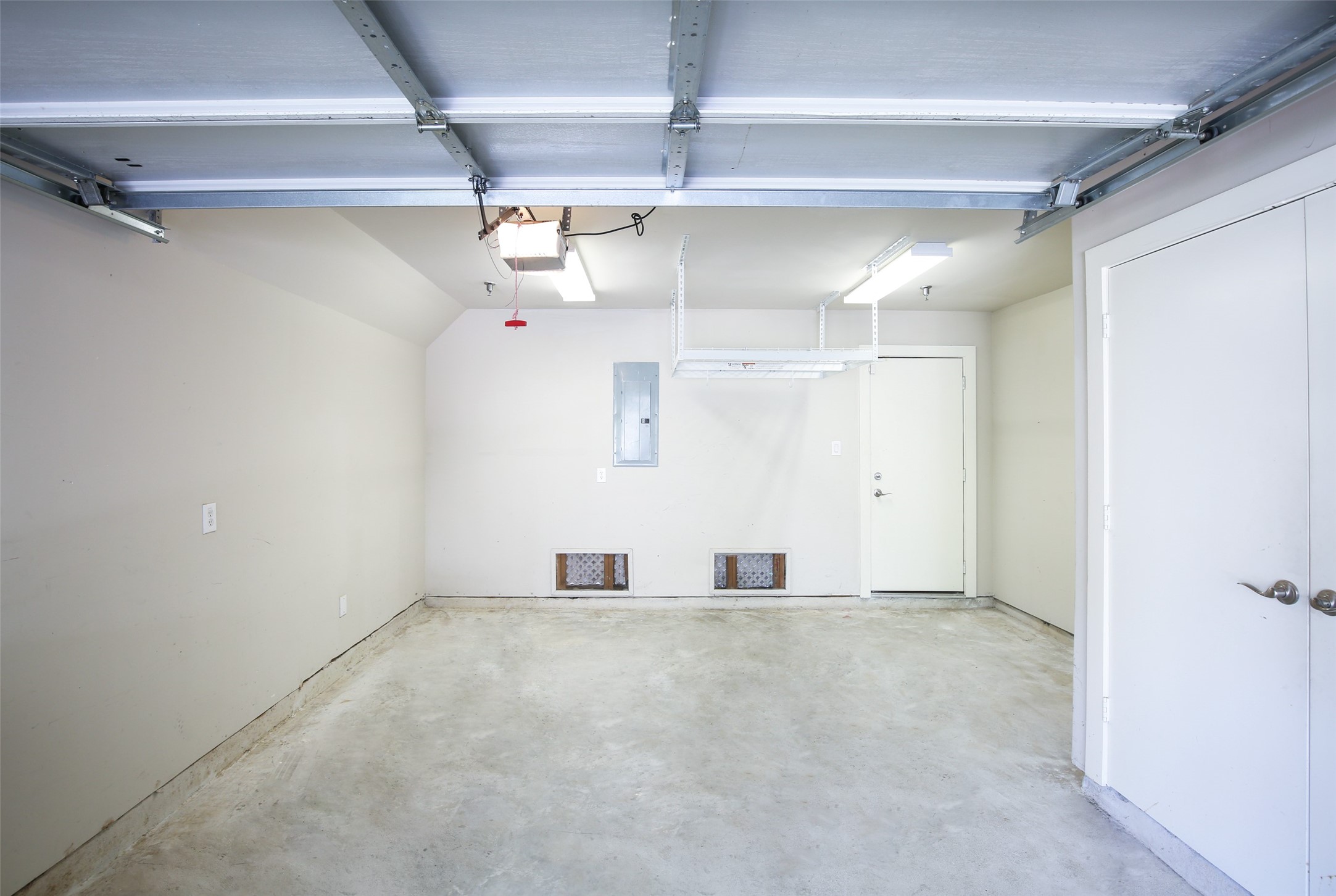 2307 Camden Drive A Property Photo 14