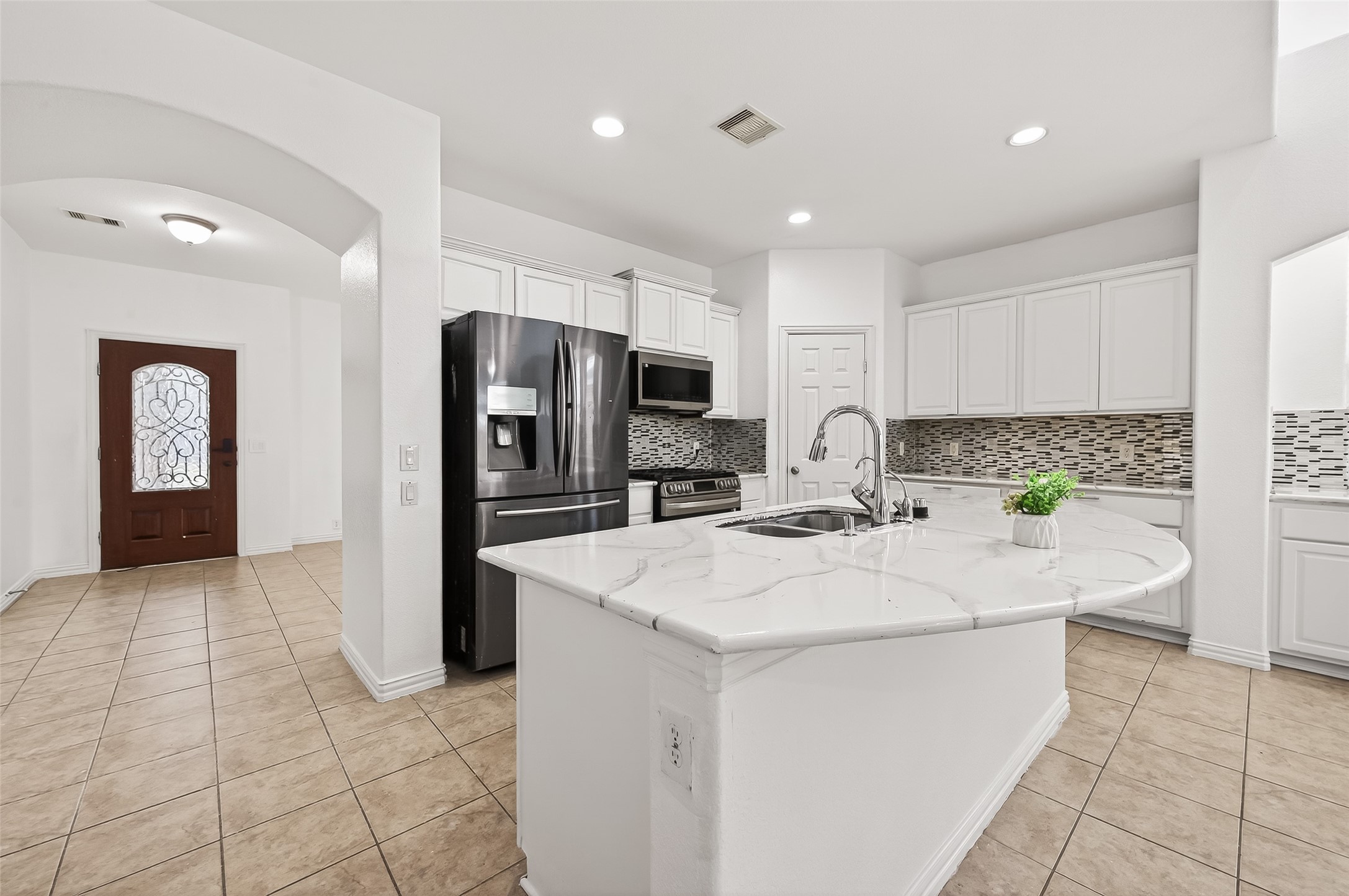 5519 Jay Thrush Drive Property Photo 10