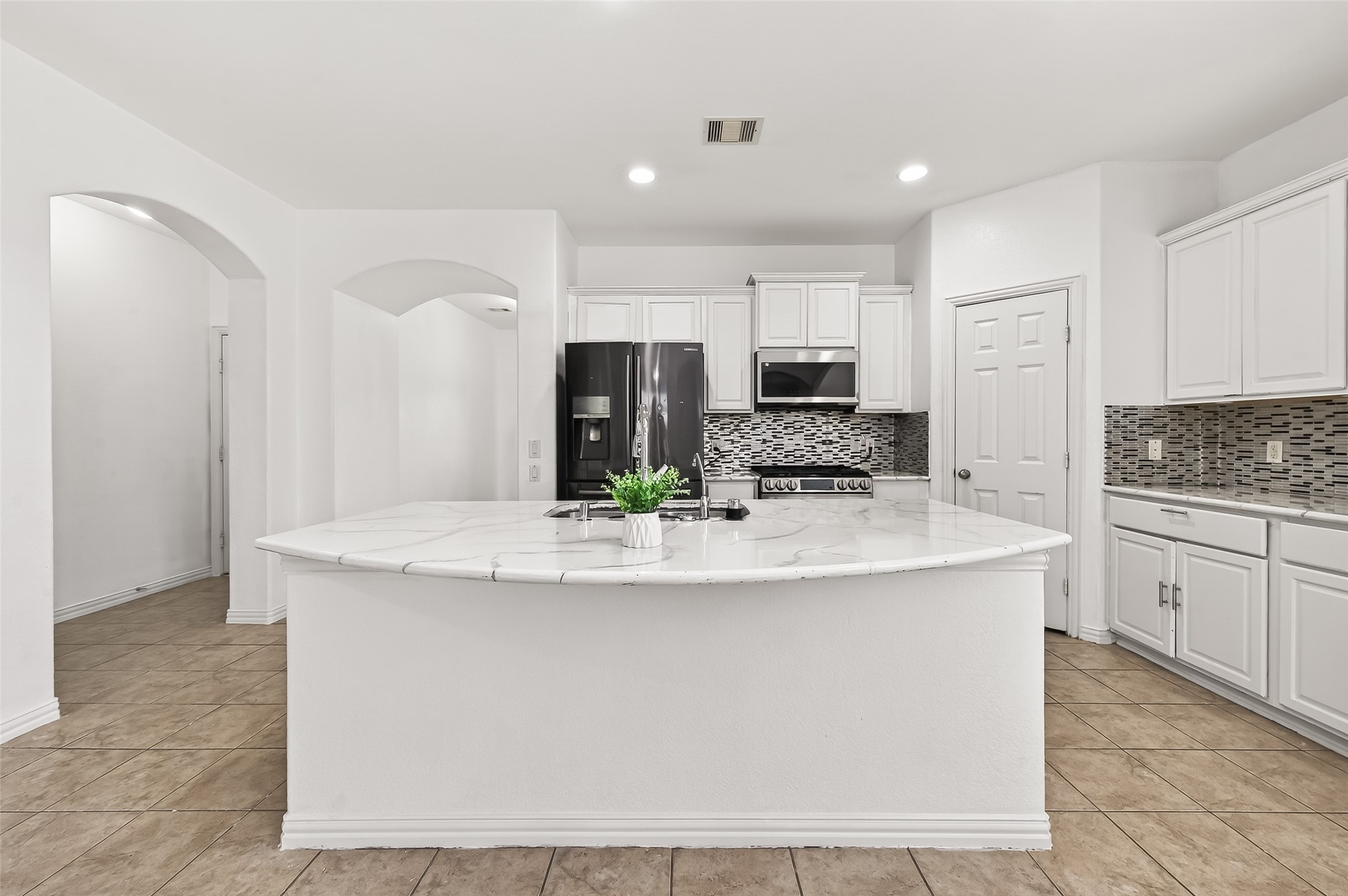 5519 Jay Thrush Drive Property Photo 17