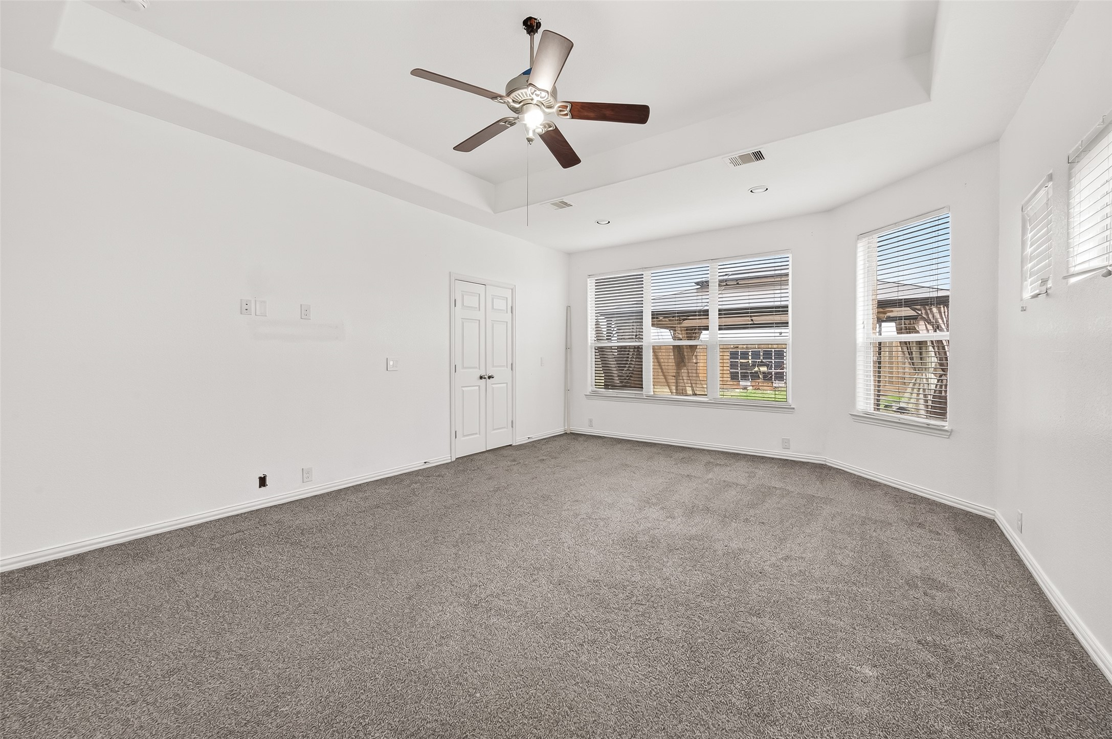 5519 Jay Thrush Drive Property Photo 22