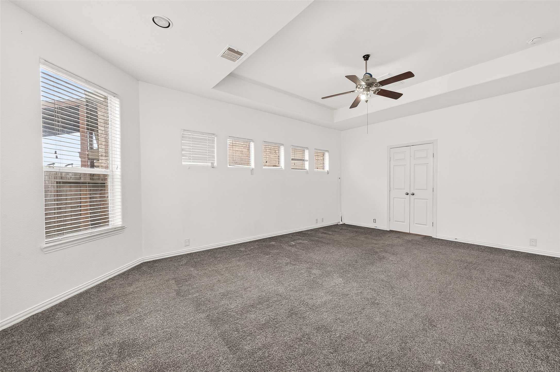 5519 Jay Thrush Drive Property Photo 23