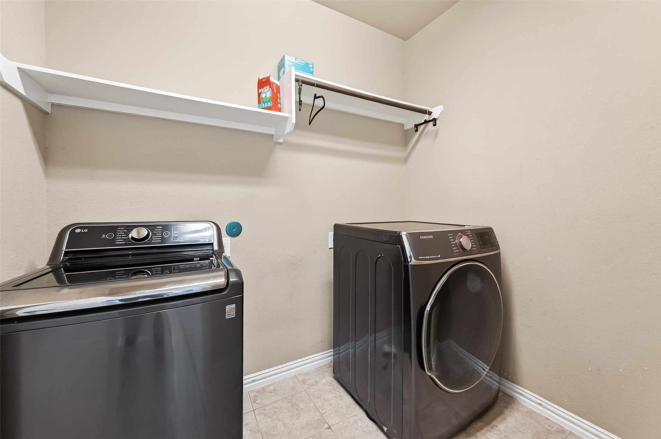5519 Jay Thrush Drive Property Photo 31