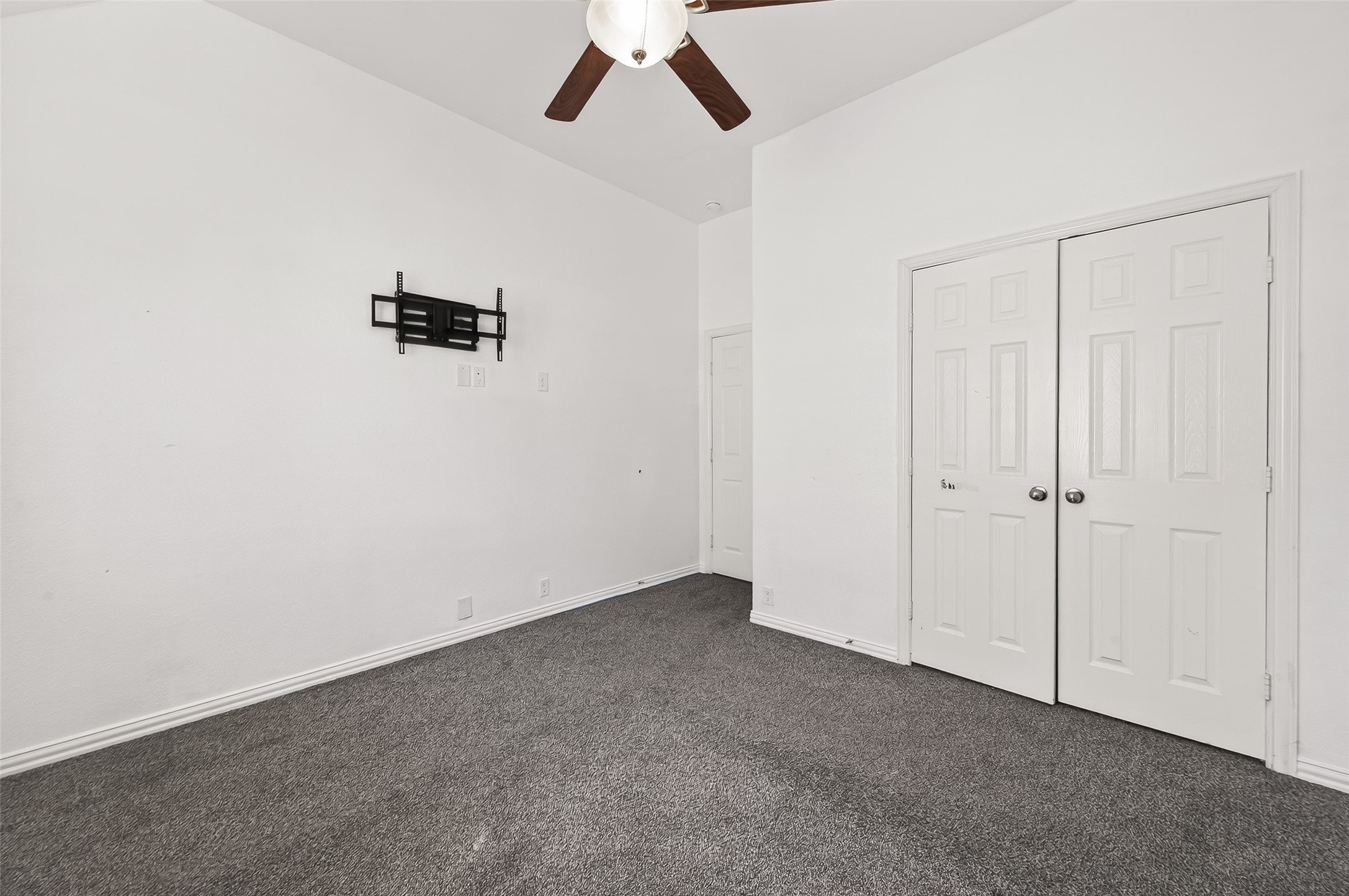 5519 Jay Thrush Drive Property Photo 33