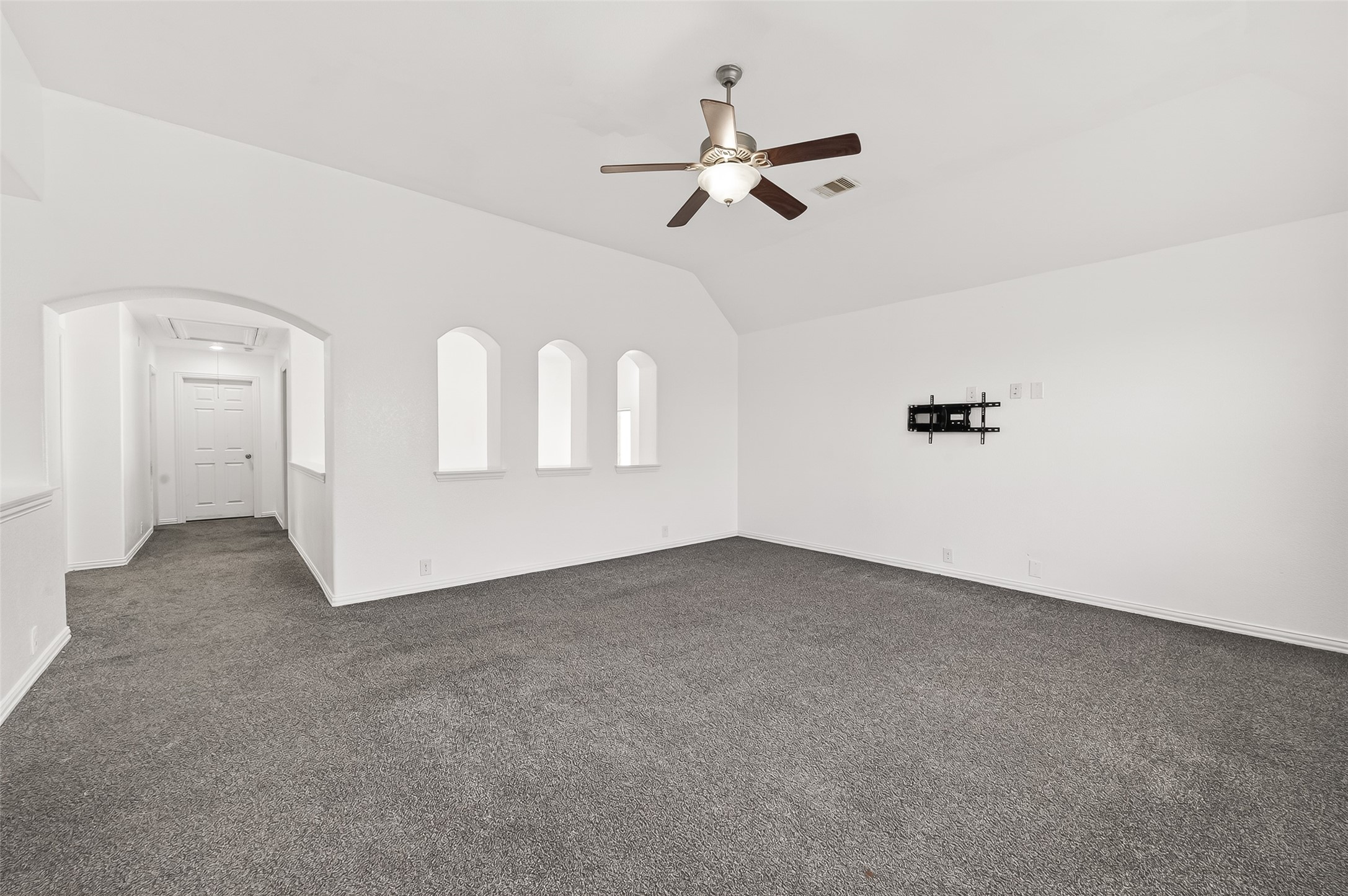 5519 Jay Thrush Drive Property Photo 34