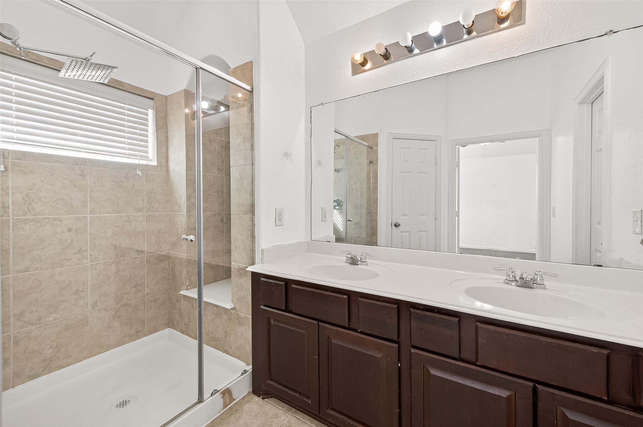 5519 Jay Thrush Drive Property Photo 37