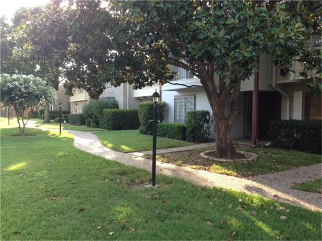 10330 Briar Forest Drive 29/3 Property Photo 4