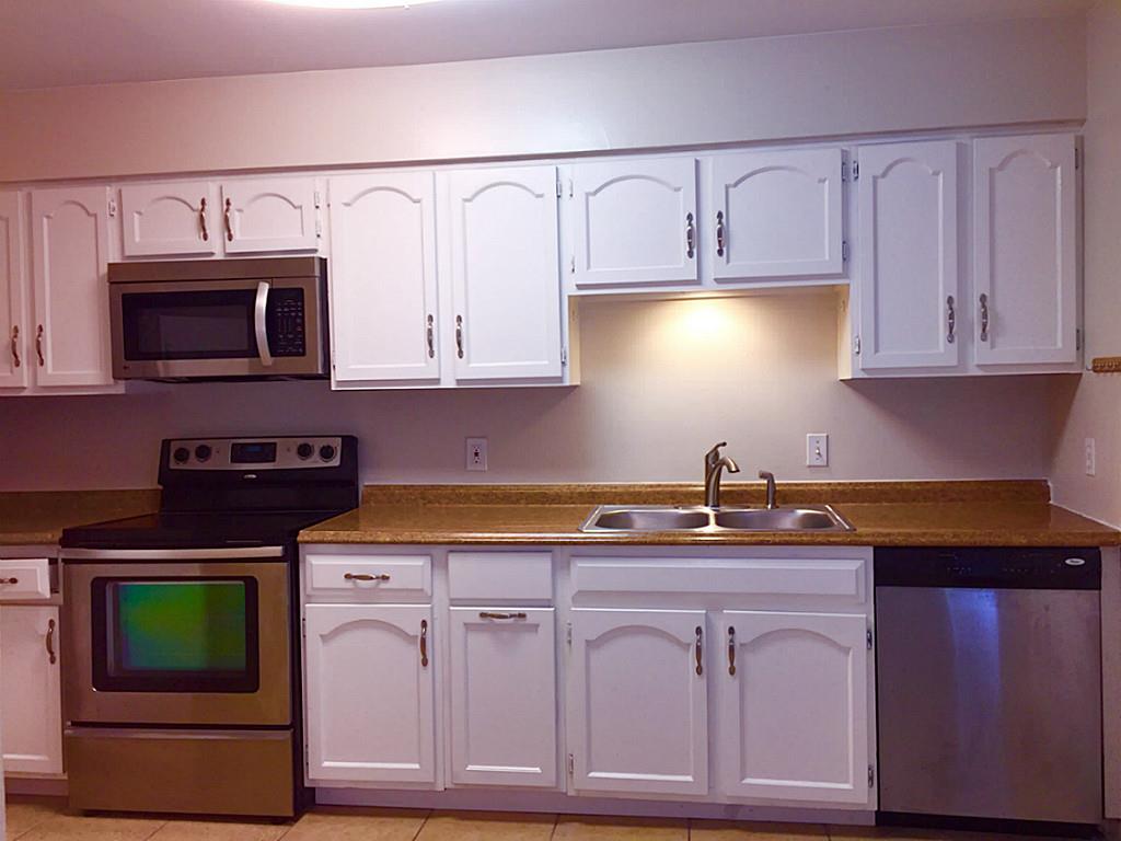 10330 Briar Forest Drive 29/3 Property Photo 7