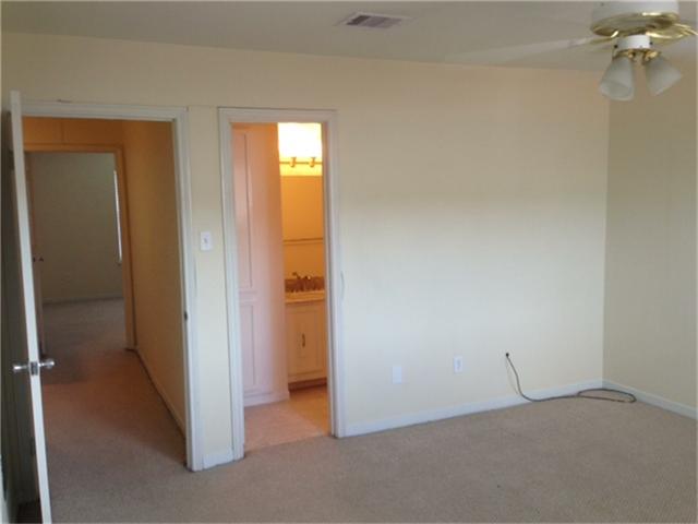 10330 Briar Forest Drive 29/3 Property Photo 8