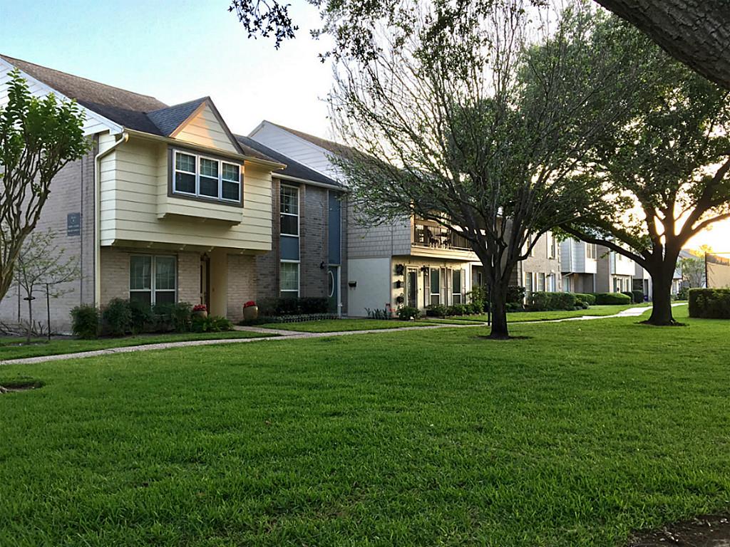 10330 Briar Forest Drive 29/3 Property Photo 20
