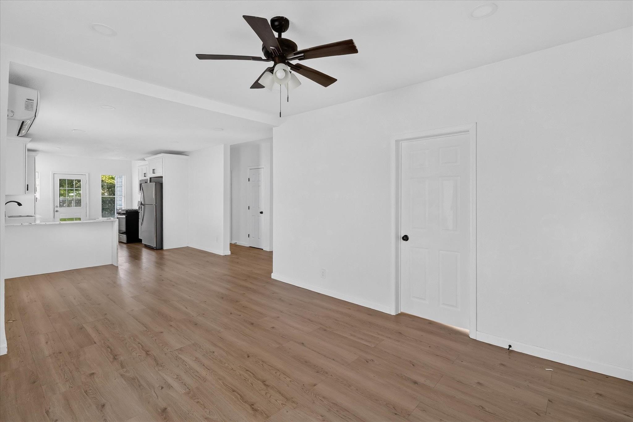 320 E Murrill Street, Baytown Tx 77520 Property Photo 12
