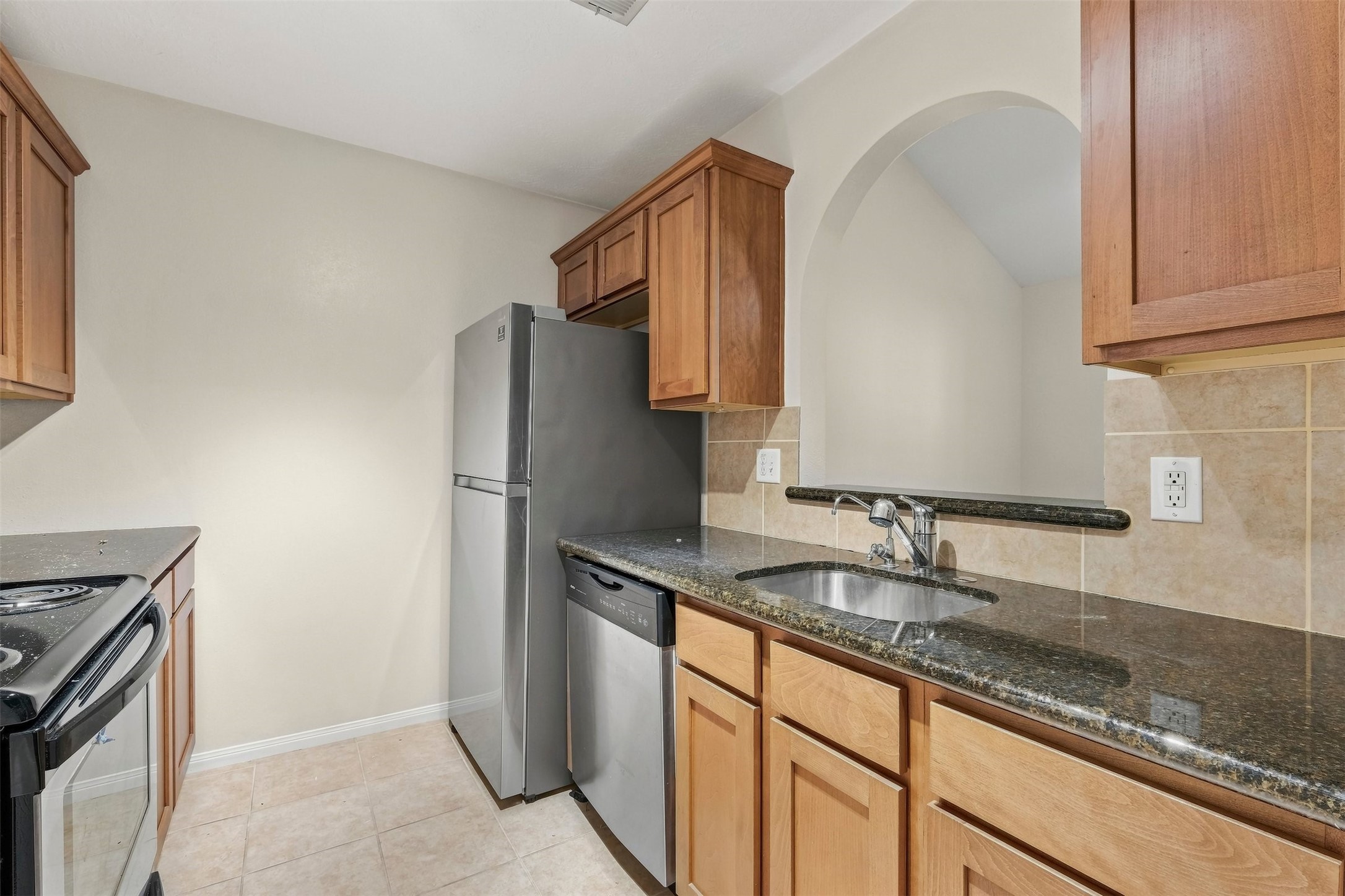 1100 Augusta Drive 86 Property Photo 10