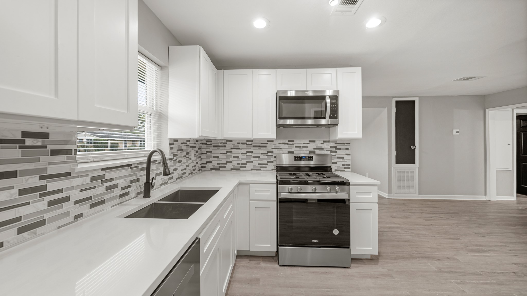 11330 Murr Way Property Photo 4