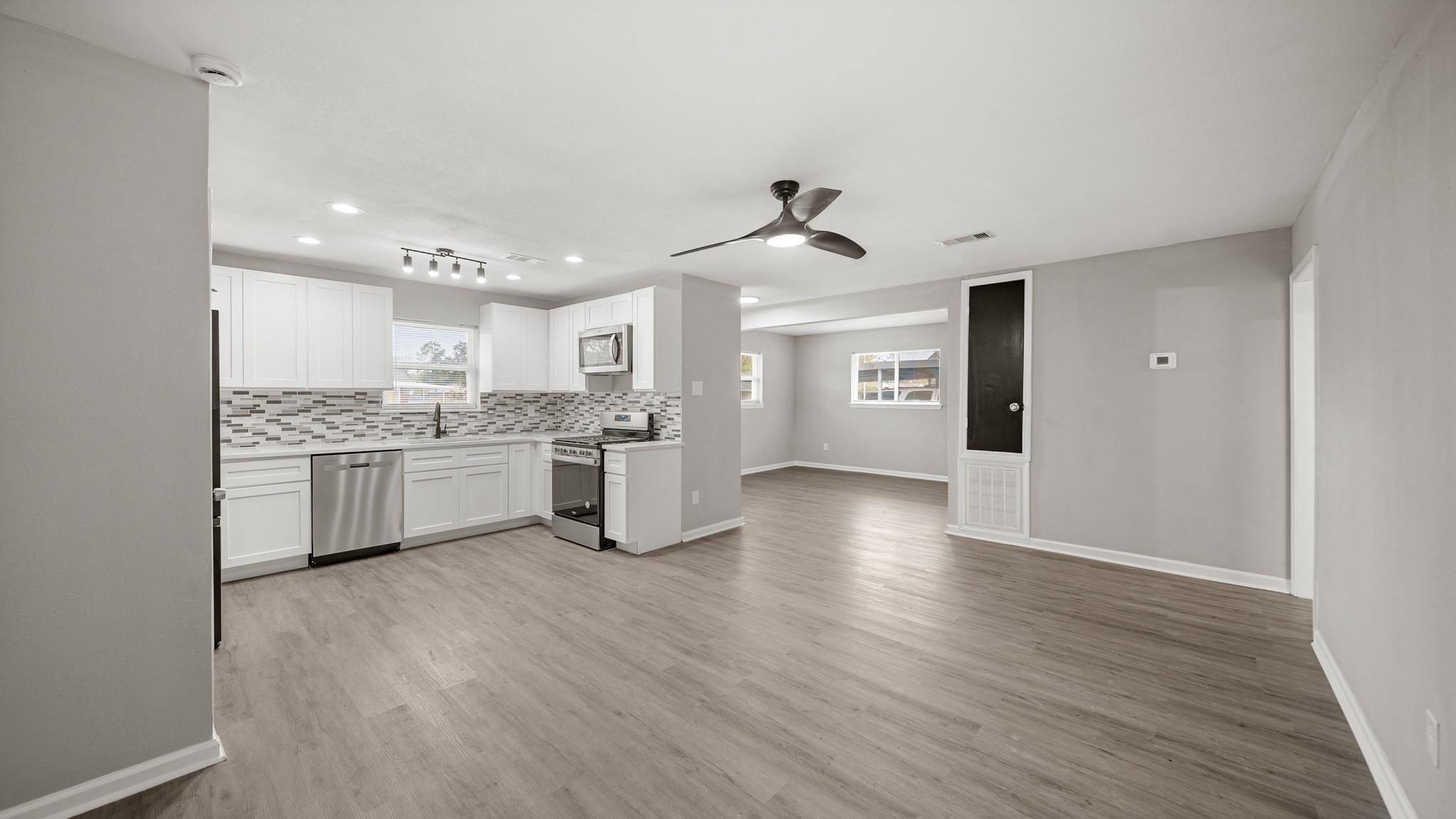11330 Murr Way Property Photo 7