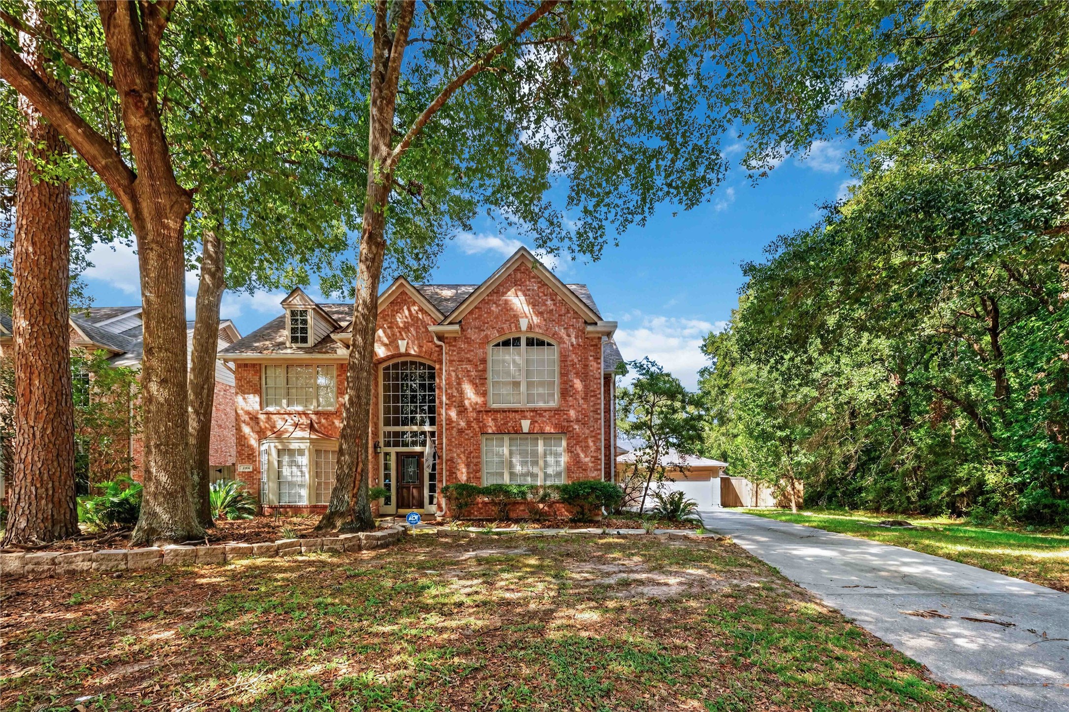 2818 Maple Bend Drive Property Photo 1