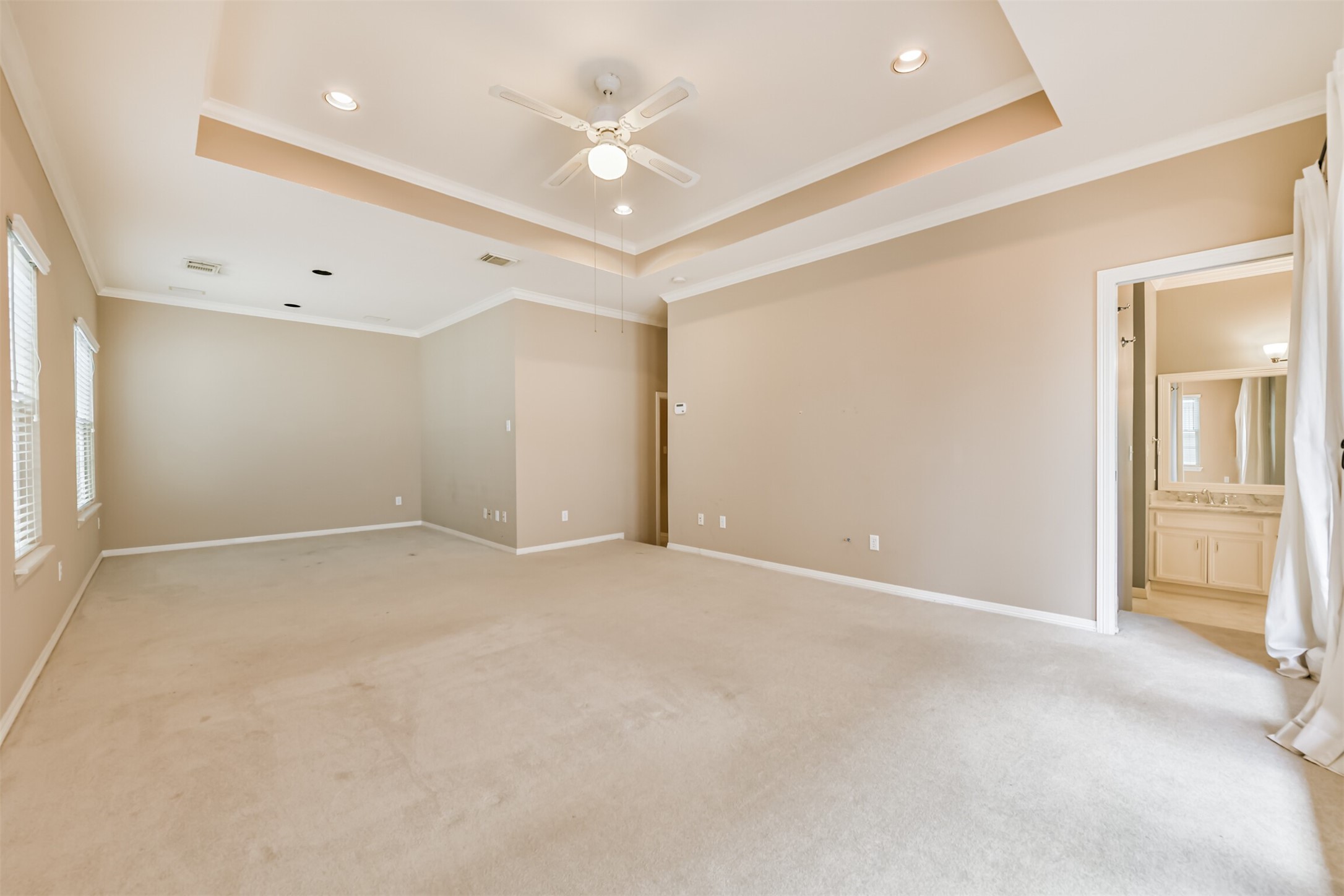 5023 Nolda Street Property Photo 17