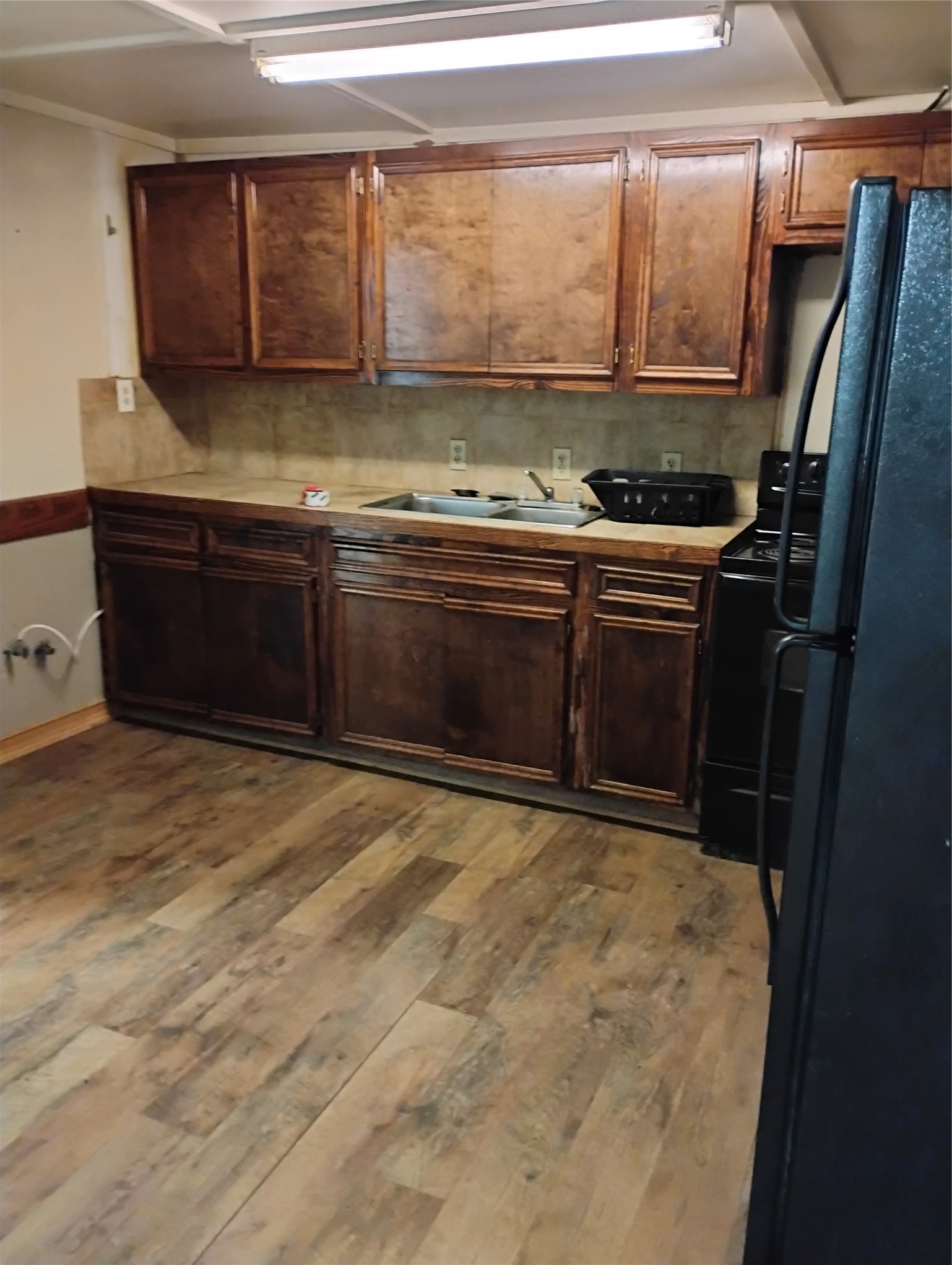 6759 Highway 105 E Pie Shp Property Photo 5