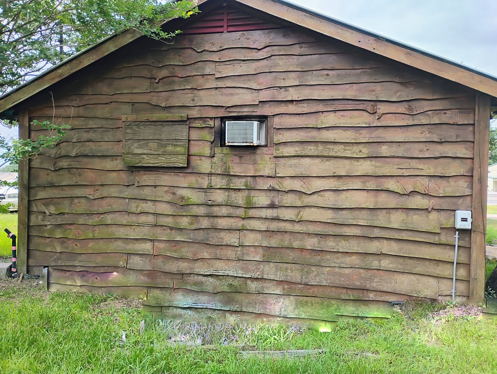 6759 Highway 105 E Pie Shp Property Photo 10