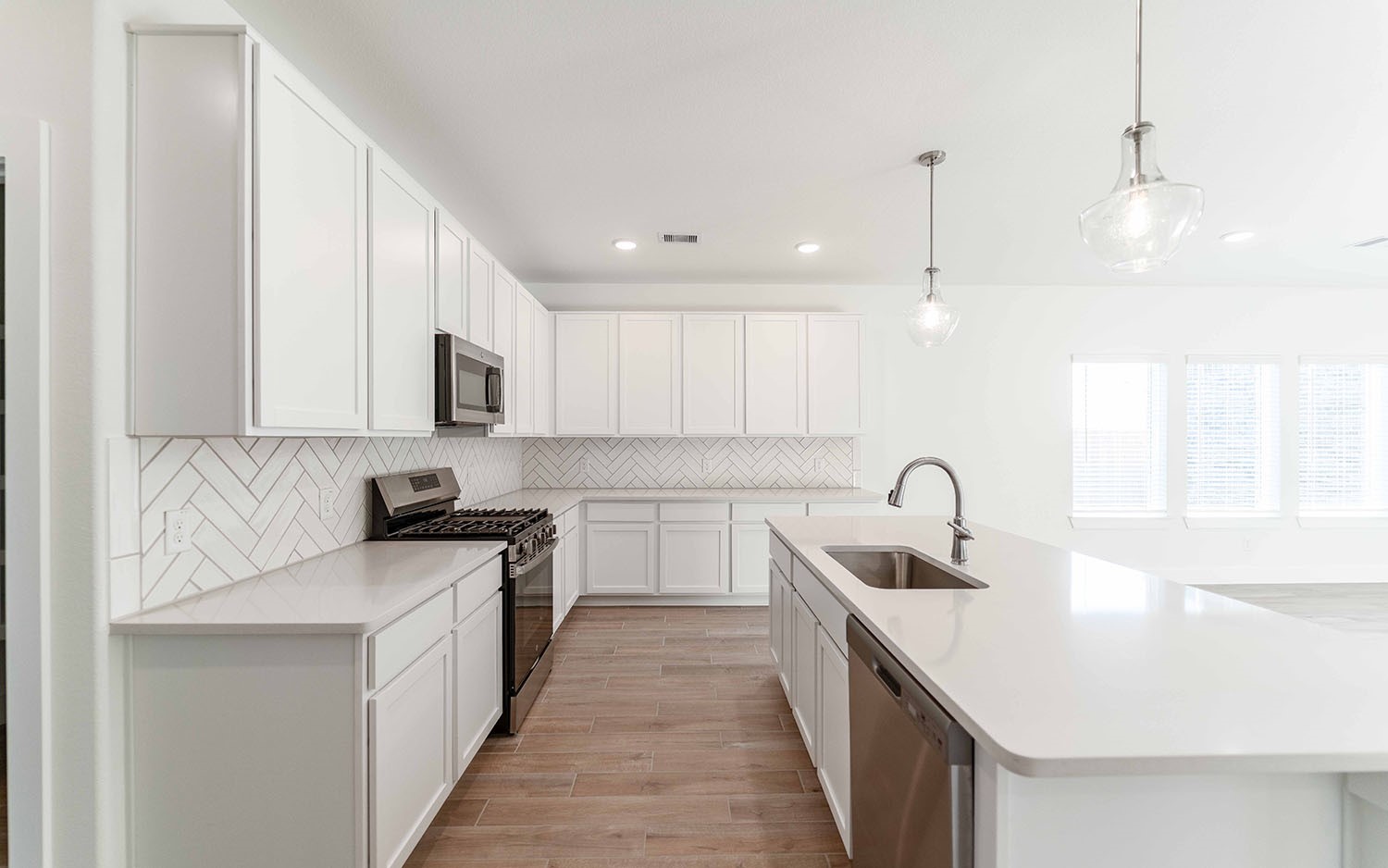 646 Escondido Drive Property Photo 6