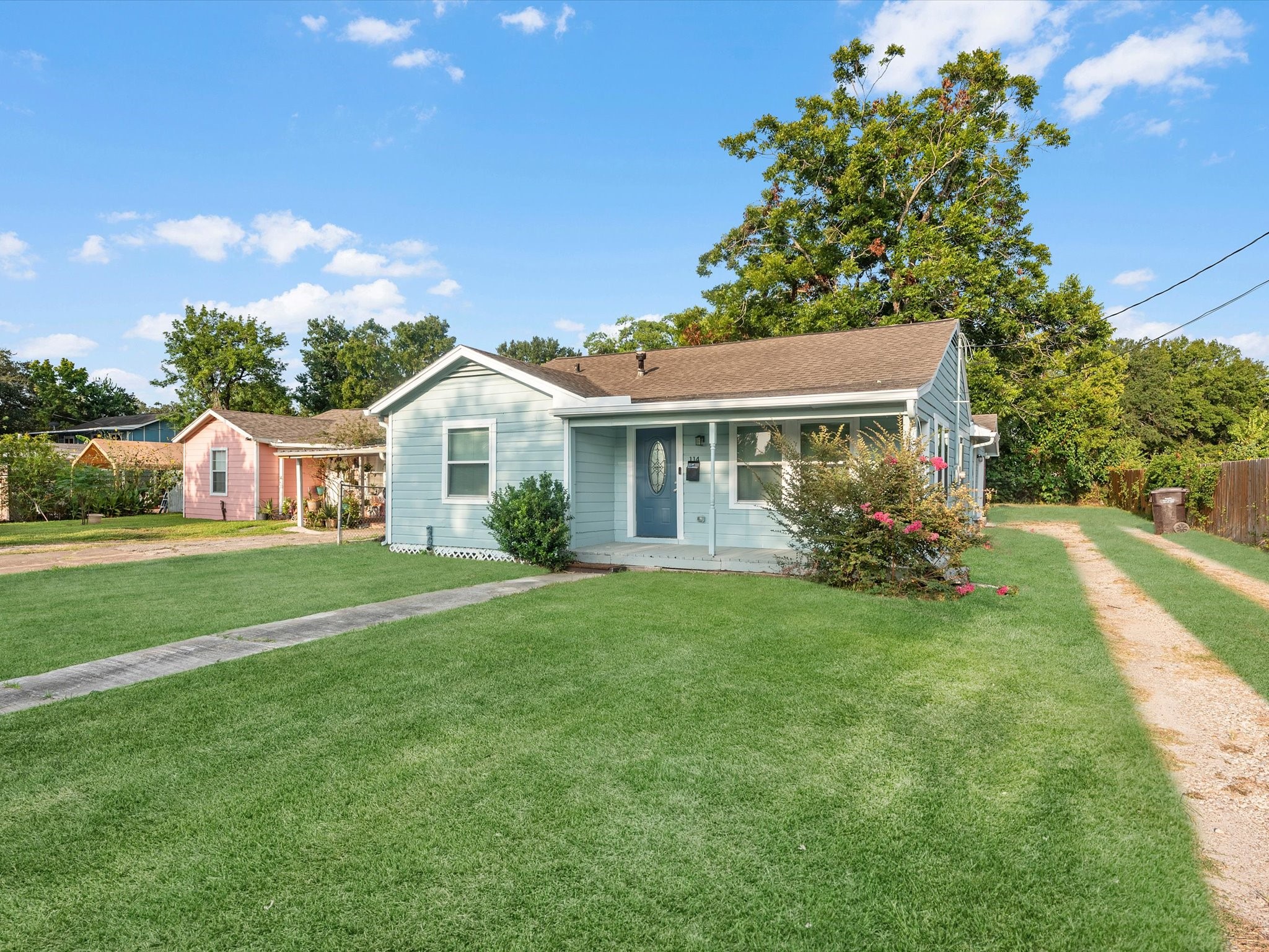 114 Weldon Street Property Photo 1