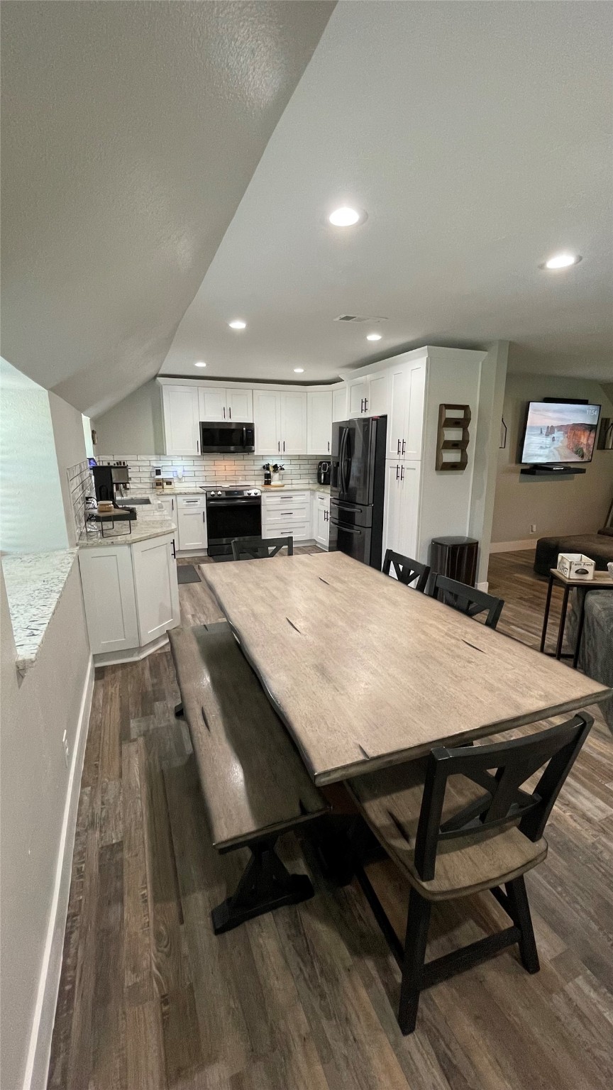 819 Sentinel Oaks Property Photo 23