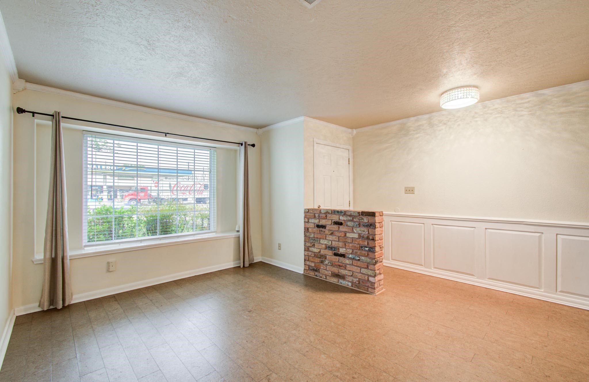 6030 Willowbend Boulevard Property Photo 10