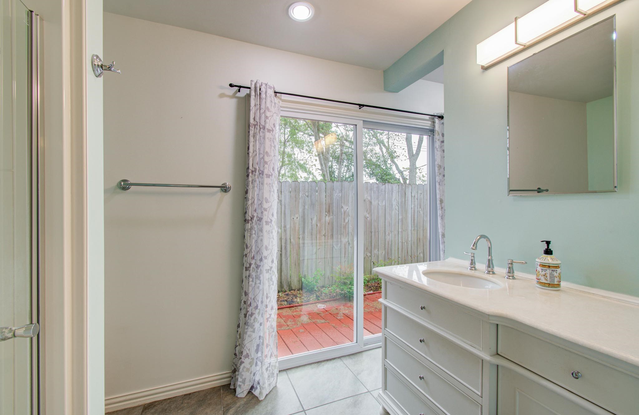 6030 Willowbend Boulevard Property Photo 20