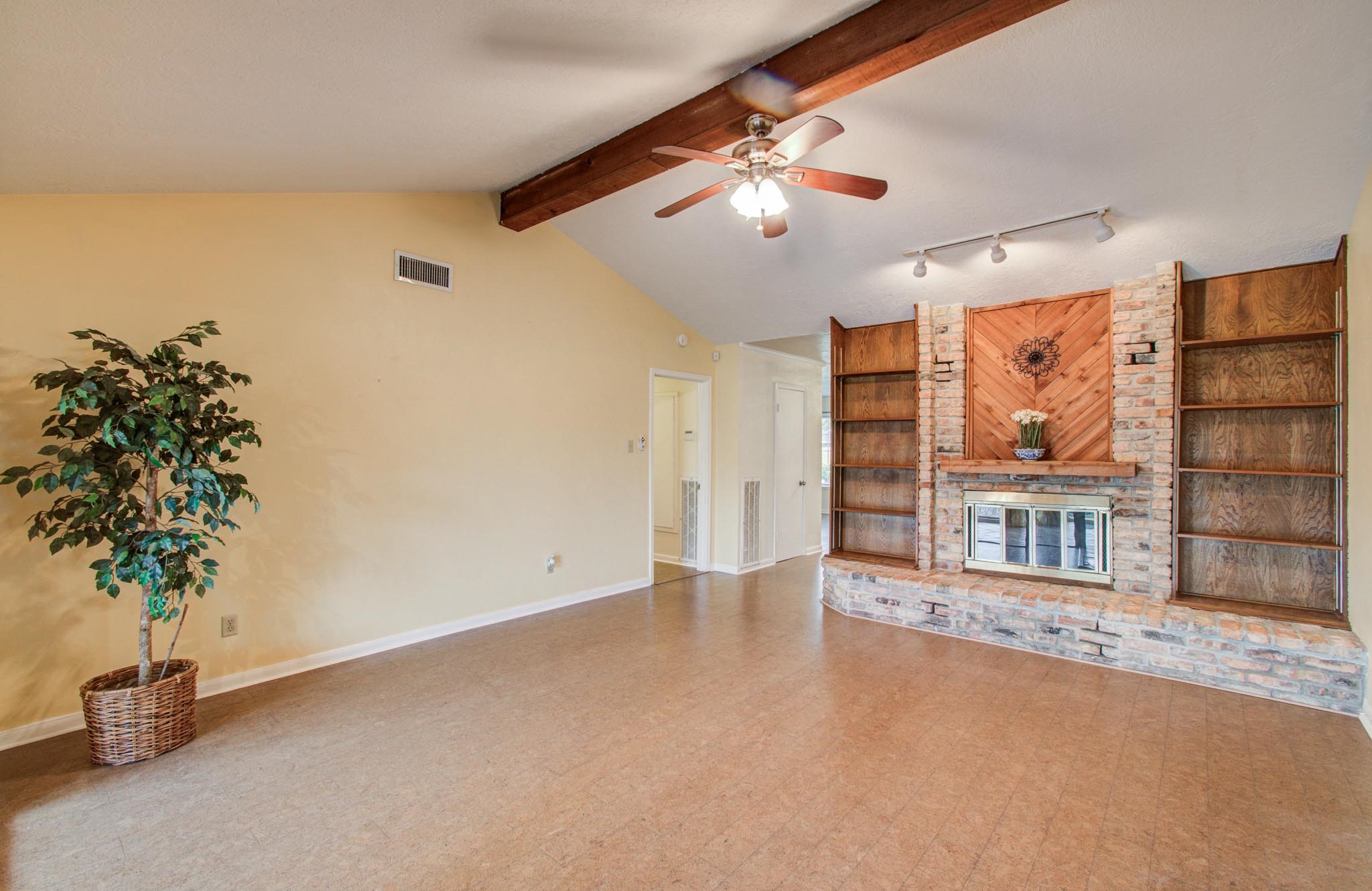 6030 Willowbend Boulevard Property Photo 25