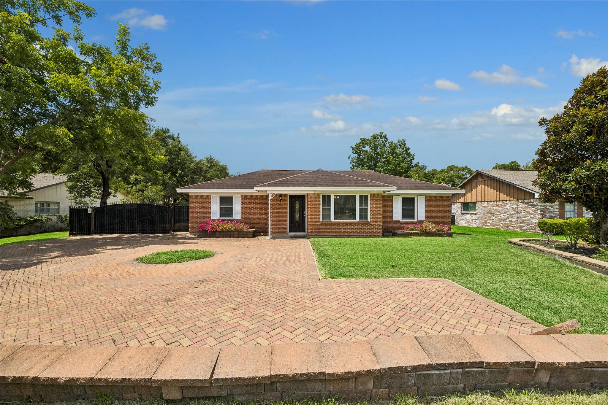 207 Eldridge Road Property Photo 1