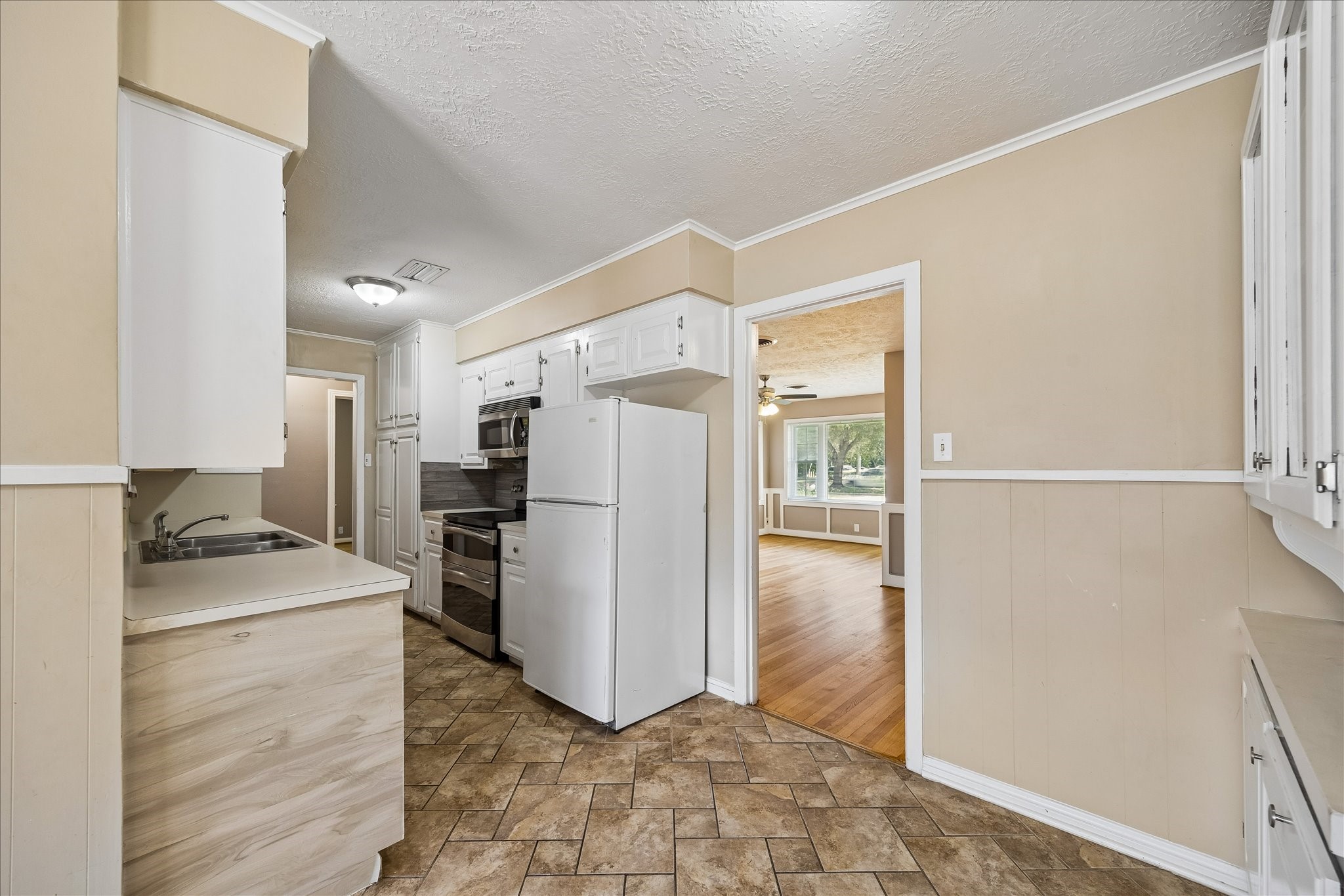207 Eldridge Road Property Photo 4
