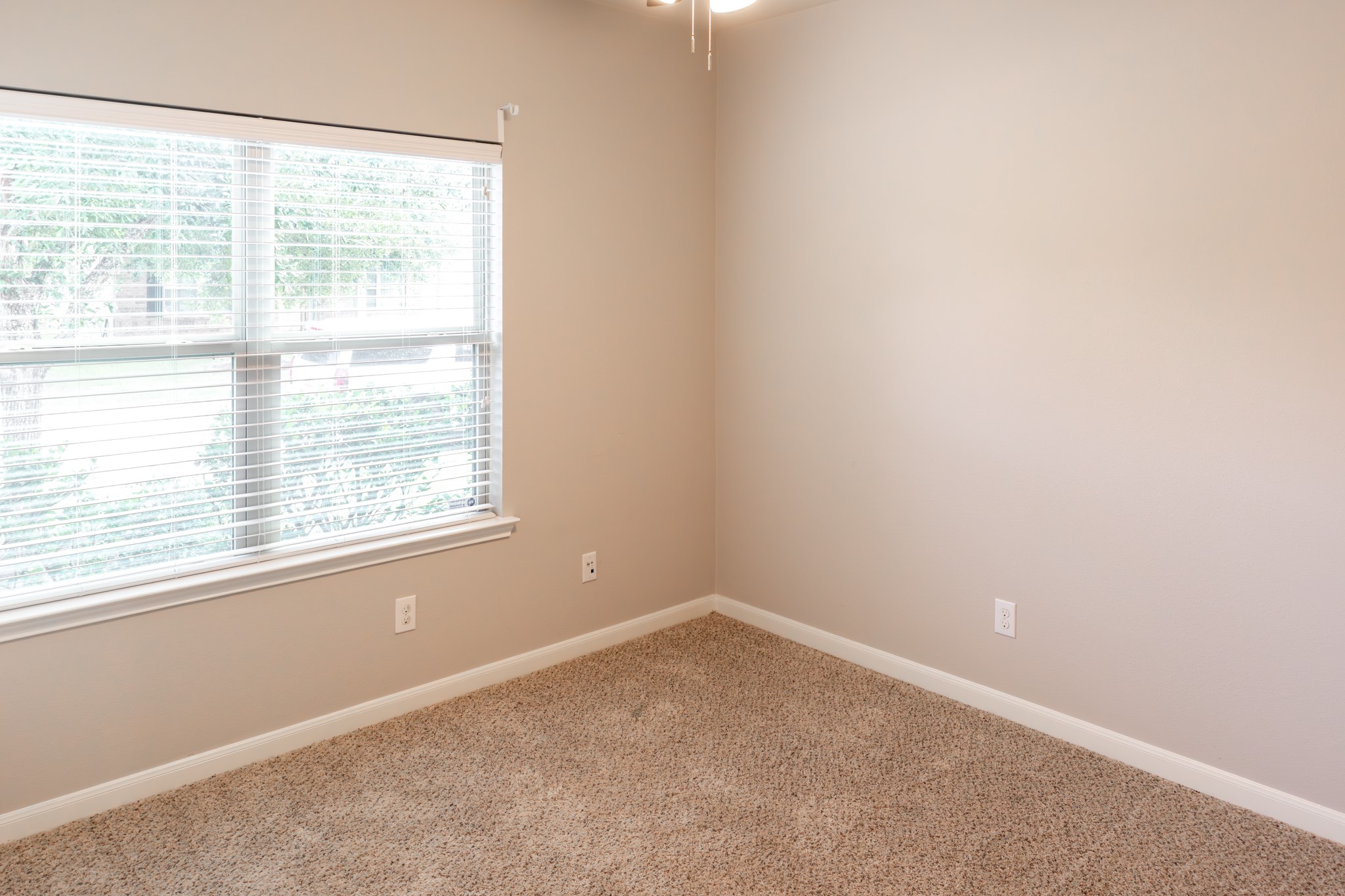 17227 Marquette Point Lane Property Photo 8