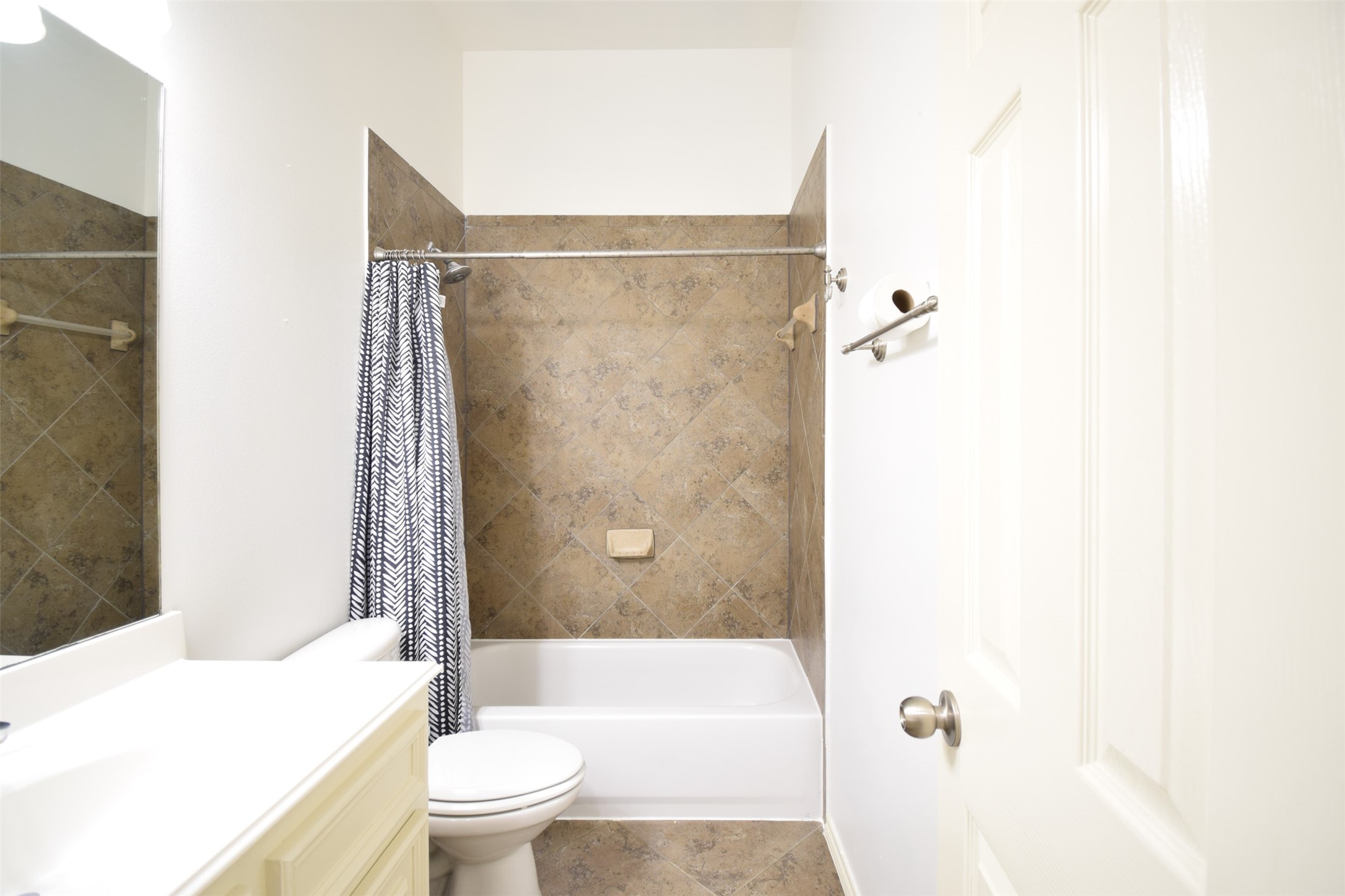 1511 Eden Meadows Drive Property Photo 11
