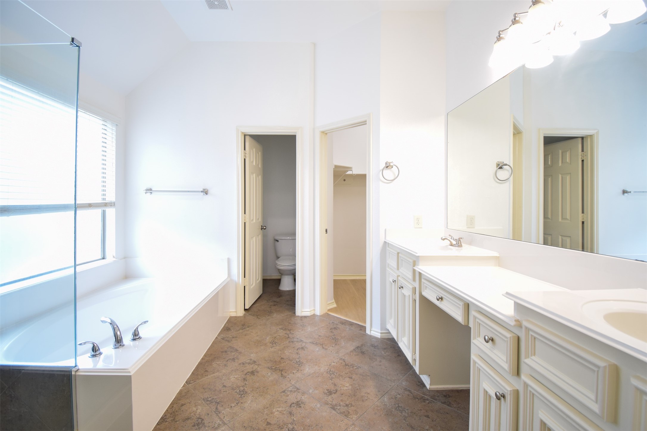 1511 Eden Meadows Drive Property Photo 21