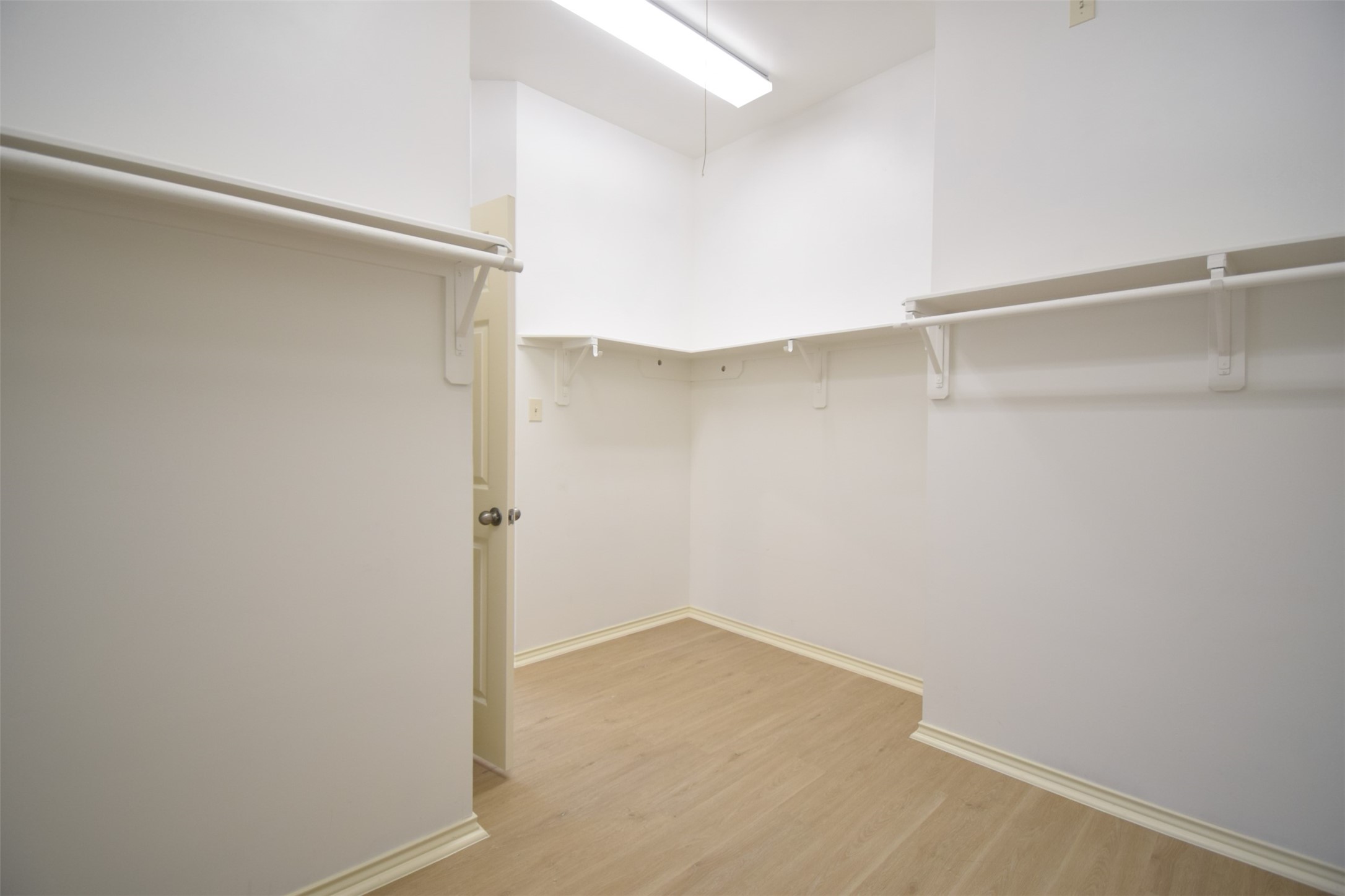 1511 Eden Meadows Drive Property Photo 24