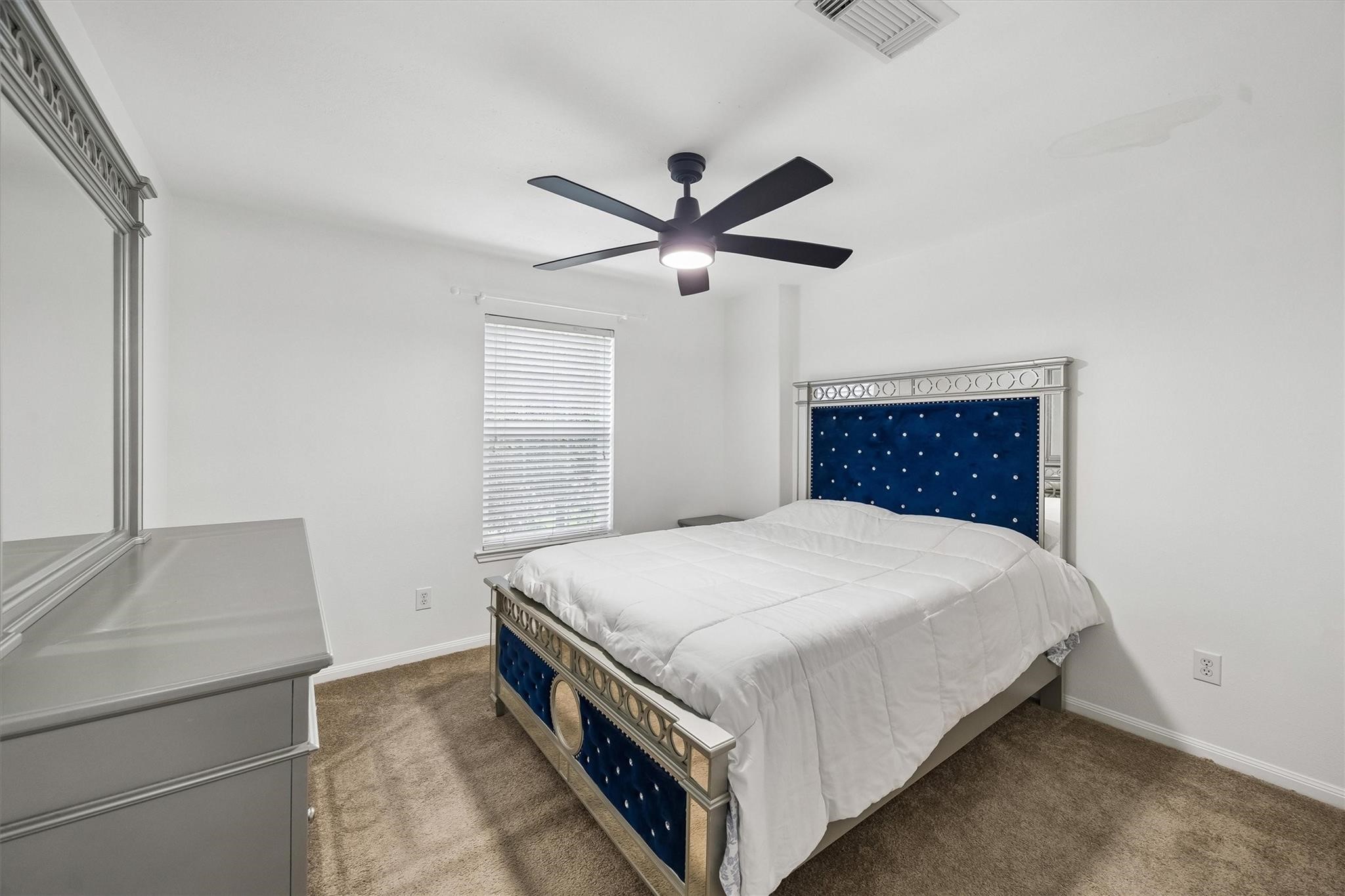 19202 Dickson Park Drive Property Photo 9