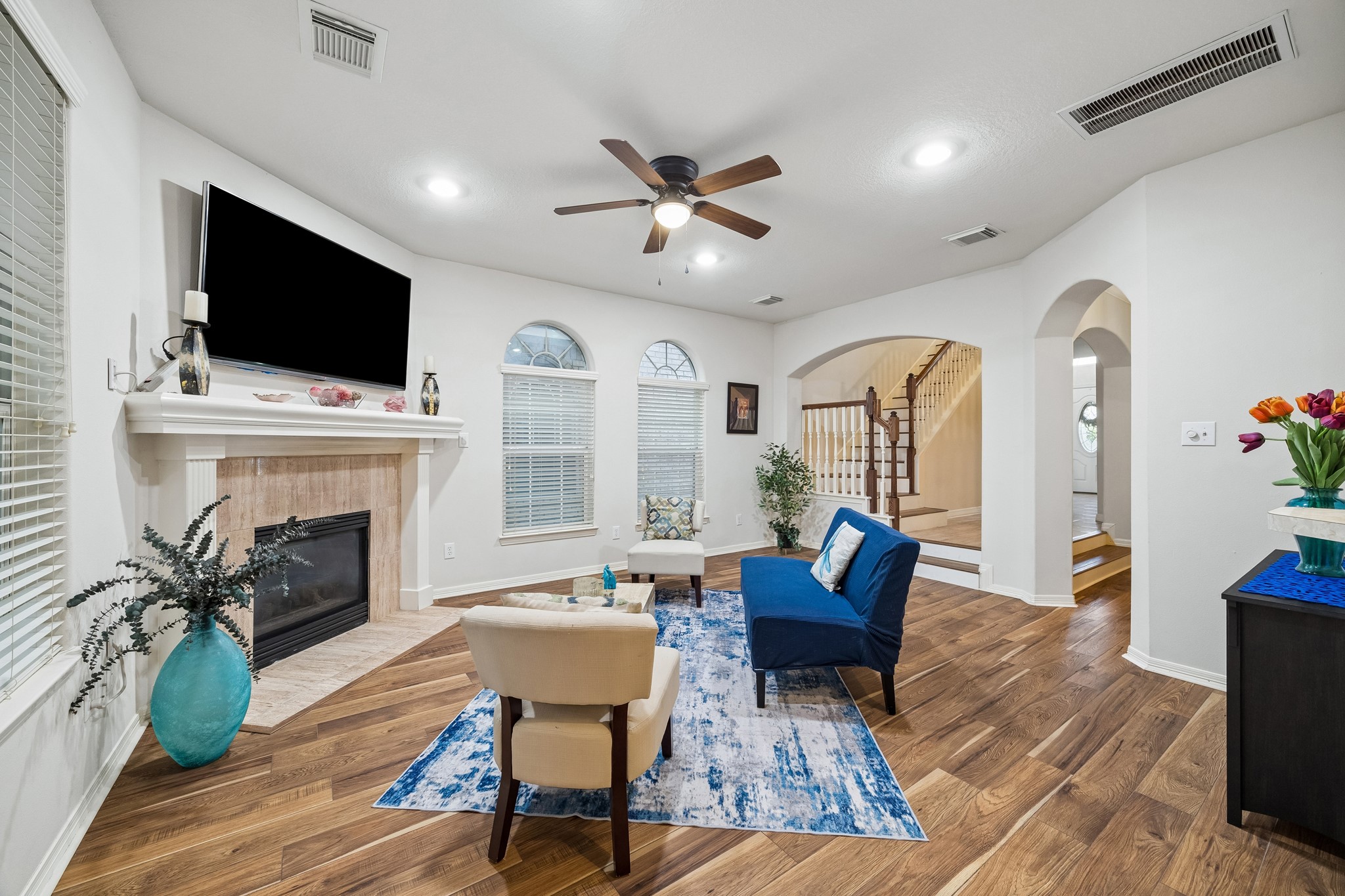 7618 N Linpar Court N Property Photo 2
