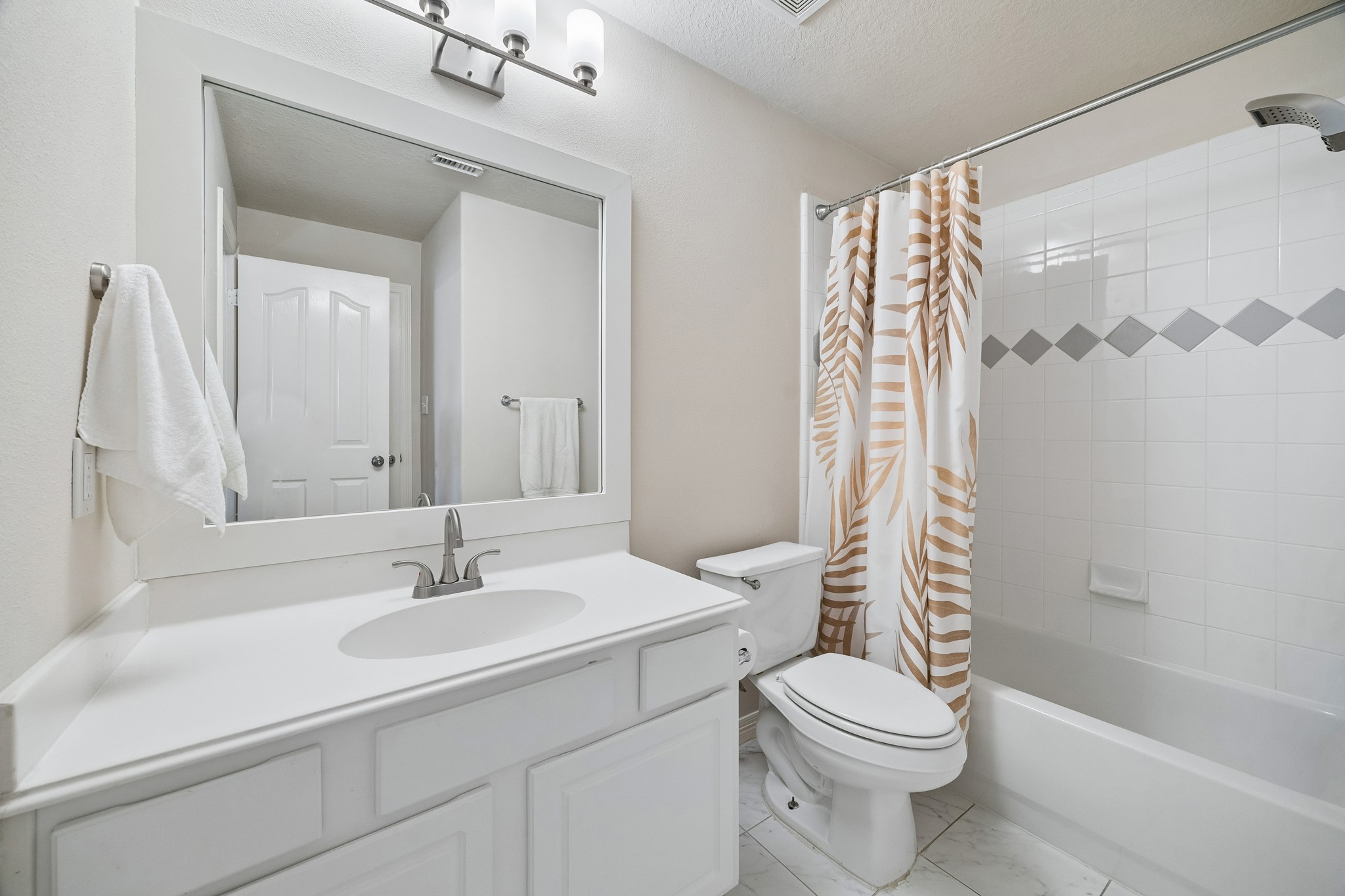 7618 N Linpar Court N Property Photo 22