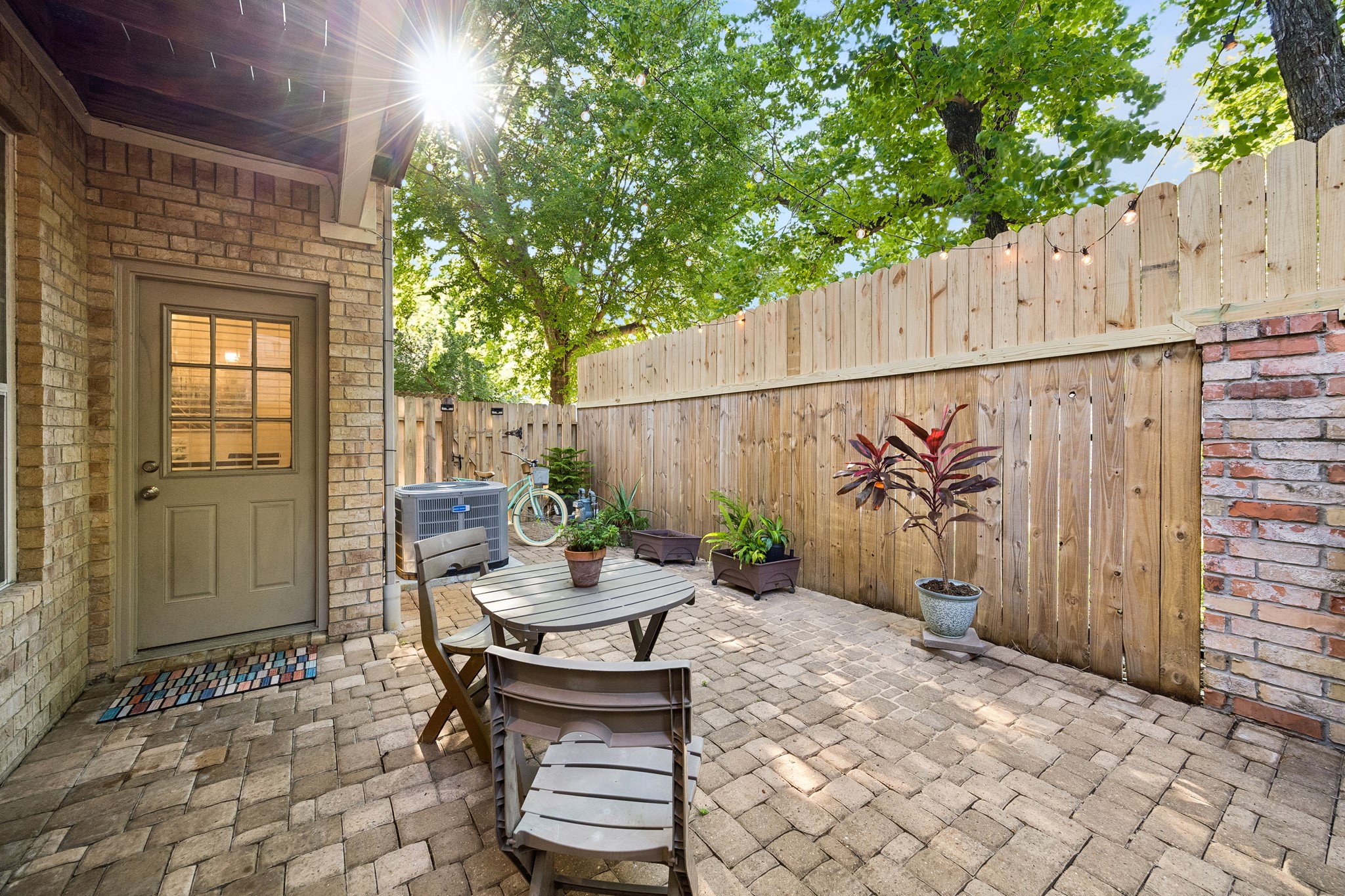 7618 N Linpar Court N Property Photo 27